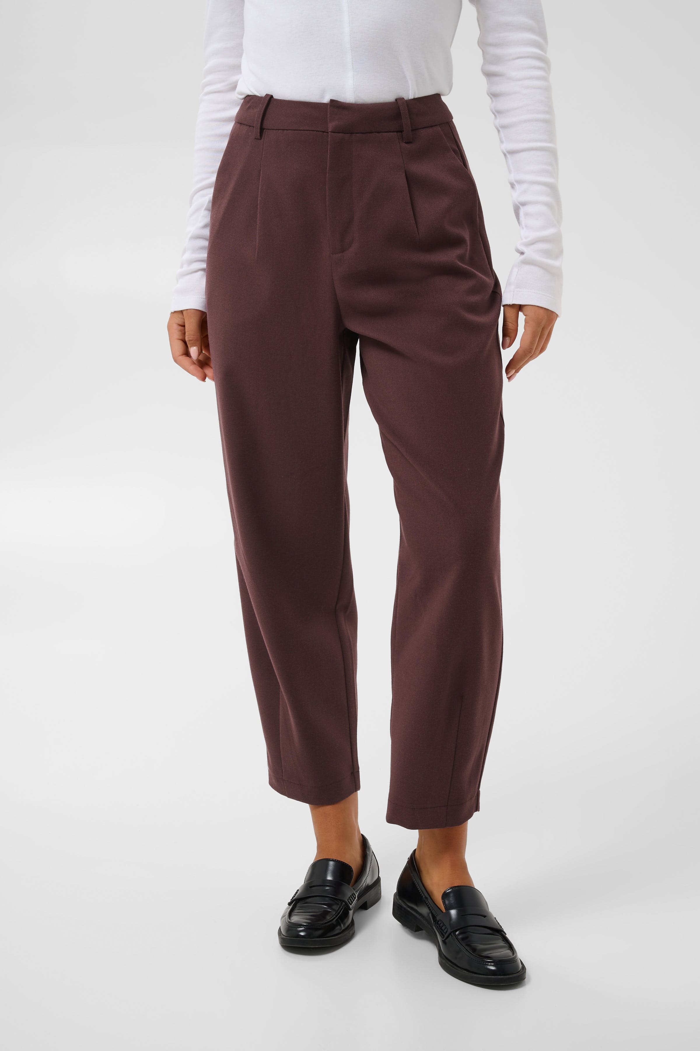 KAmerle Trousers LOOKBOOK FRONT 10504769-191619