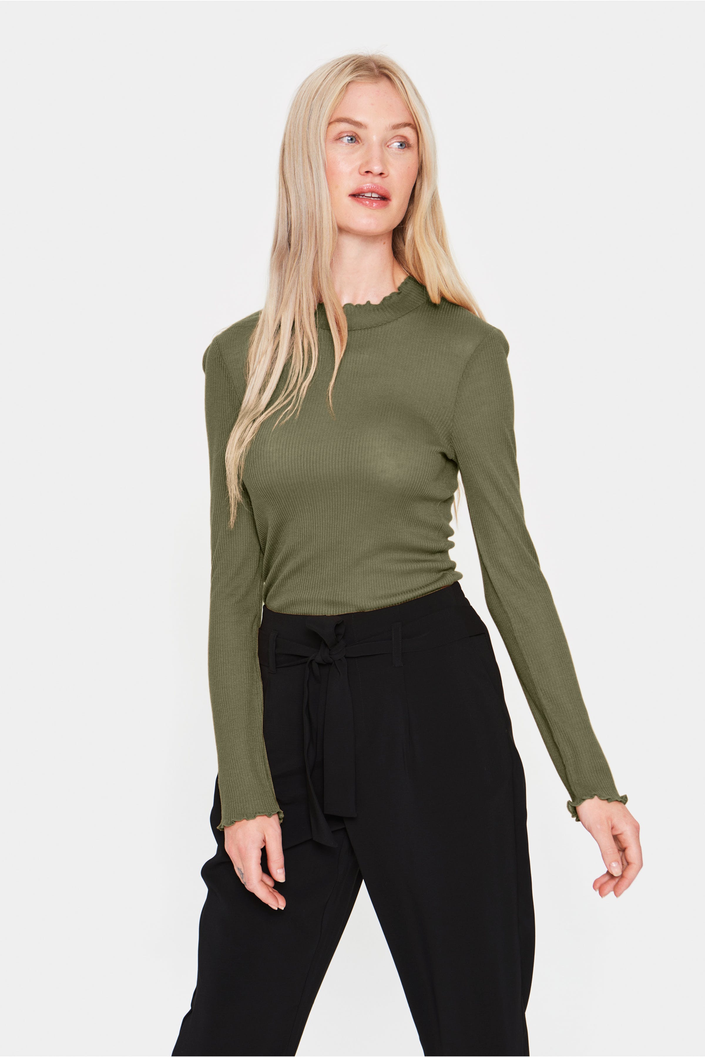 CikiSZ Blouse LOOKBOOK FRONT 30510584-180515