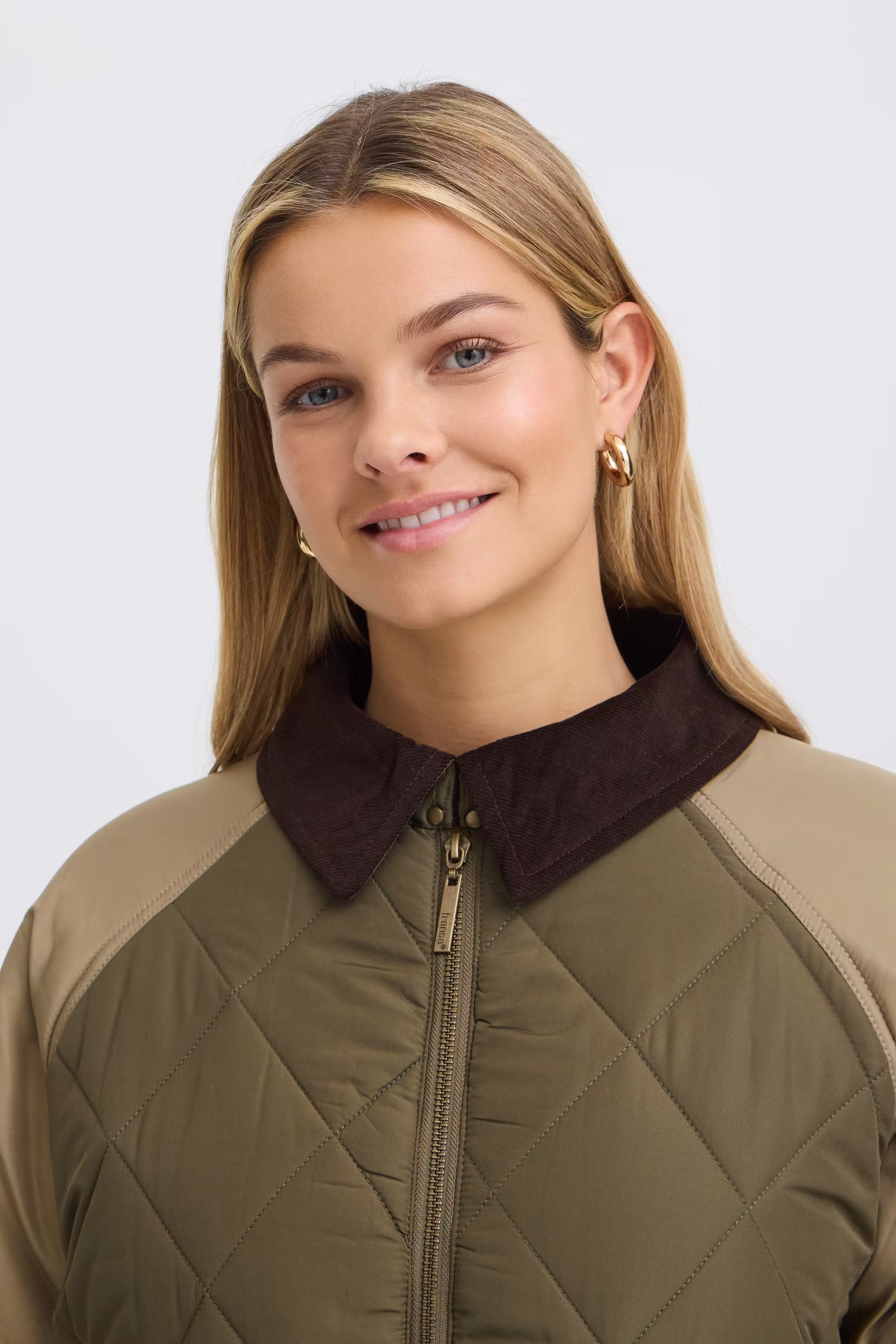 FRADELINE Ytterplagg LOOKBOOK DETAIL 20617847-190511