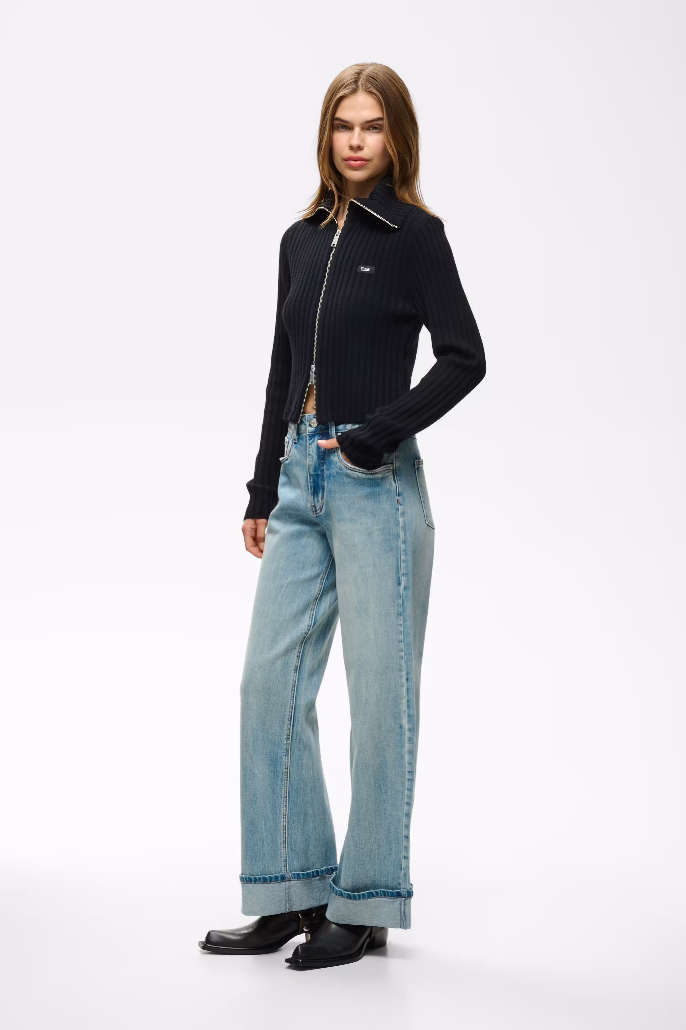 GZrosalie Cardigan LOOKBOOK FRONT 10911813-100017