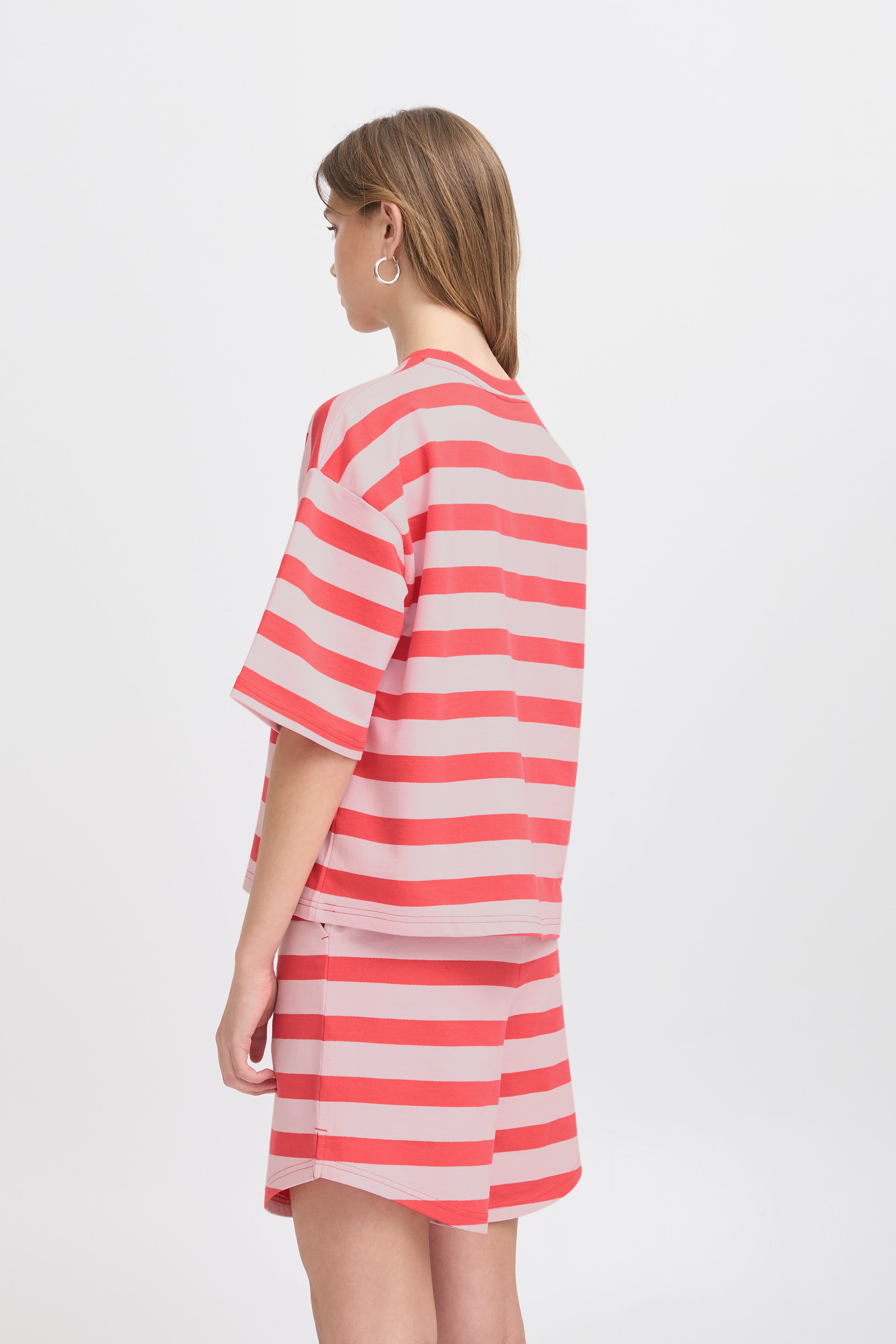 IHOCIE T-shirt LOOKBOOK BACK 20122776-171753