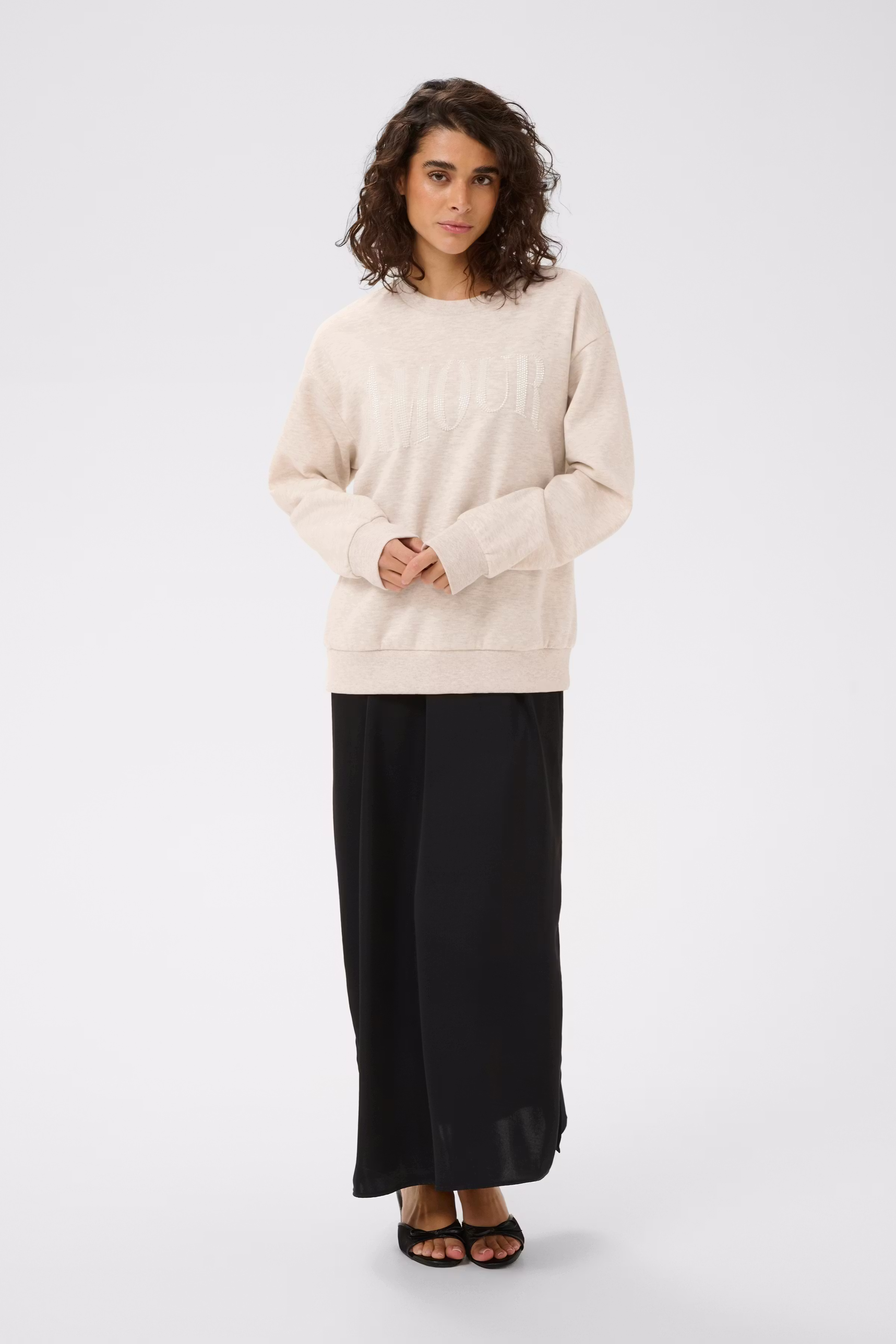 KAmelody Sweatshirt LOOKBOOK FRONT 10511456-1513051