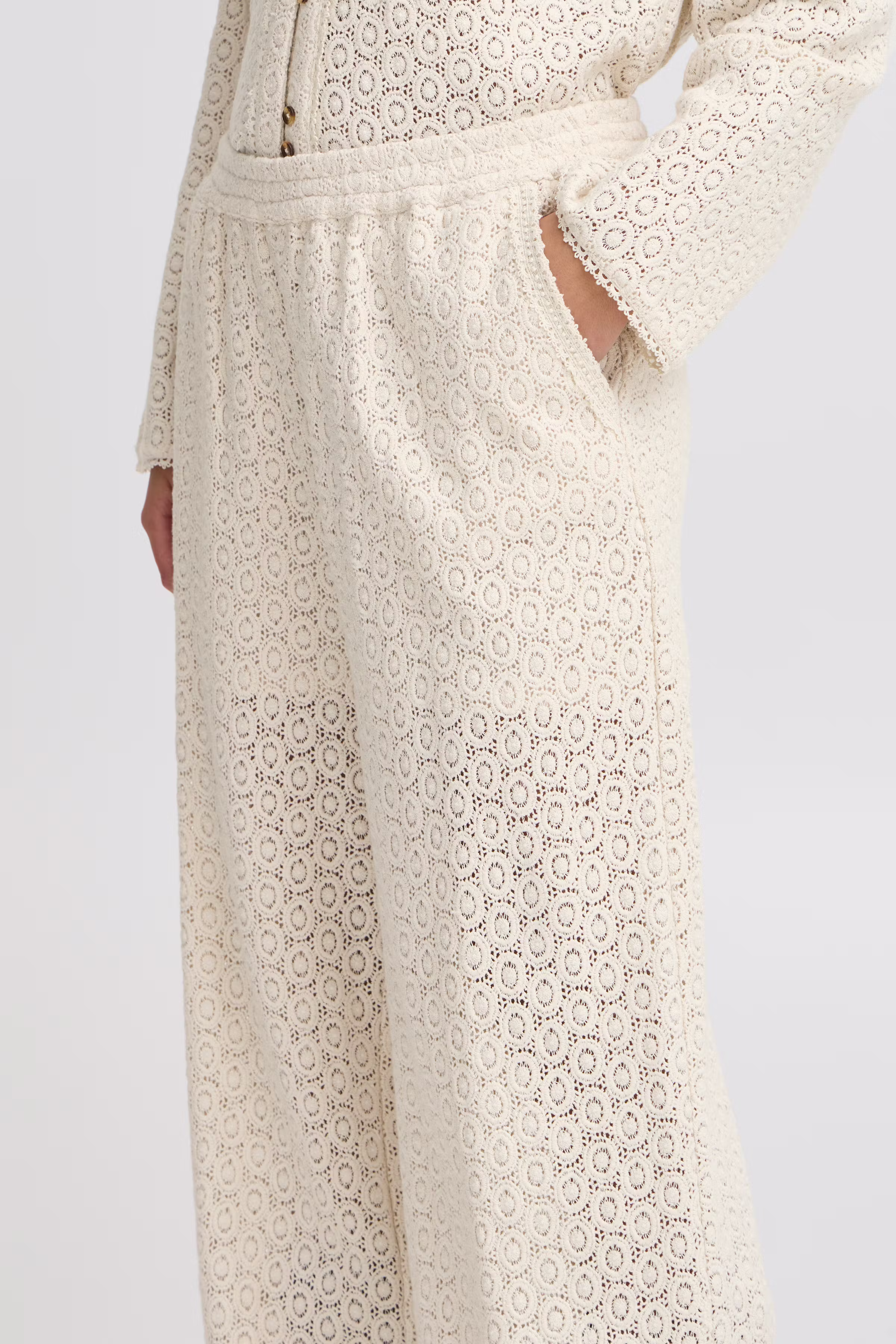 IRSANDRA pants LOOKBOOK DETAIL 20122805-130905