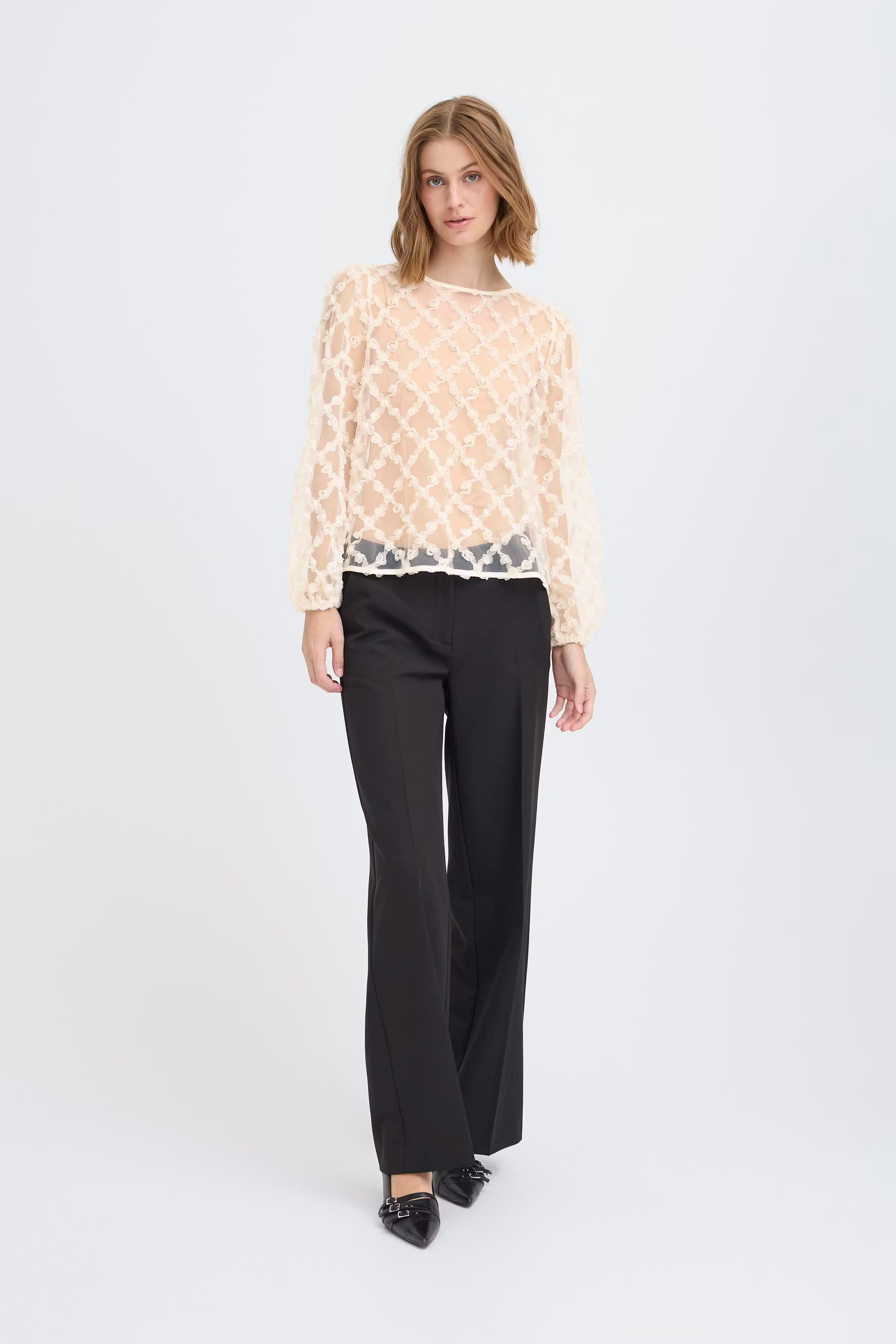 IHELKI Bluse LOOKBOOK FRONT 20124697-124301
