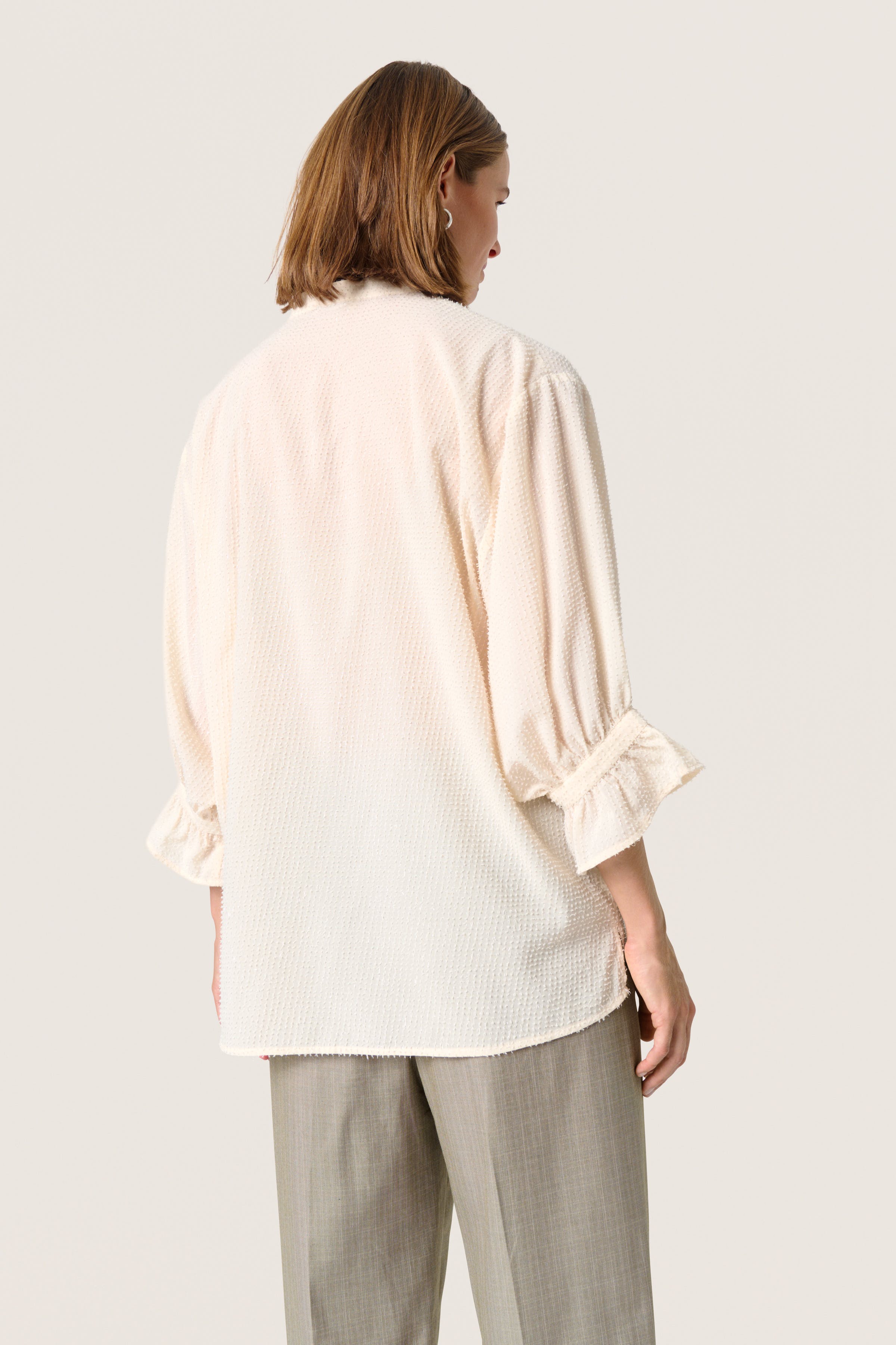 SLVina Bluse LOOKBOOK BACK 30408194-120304