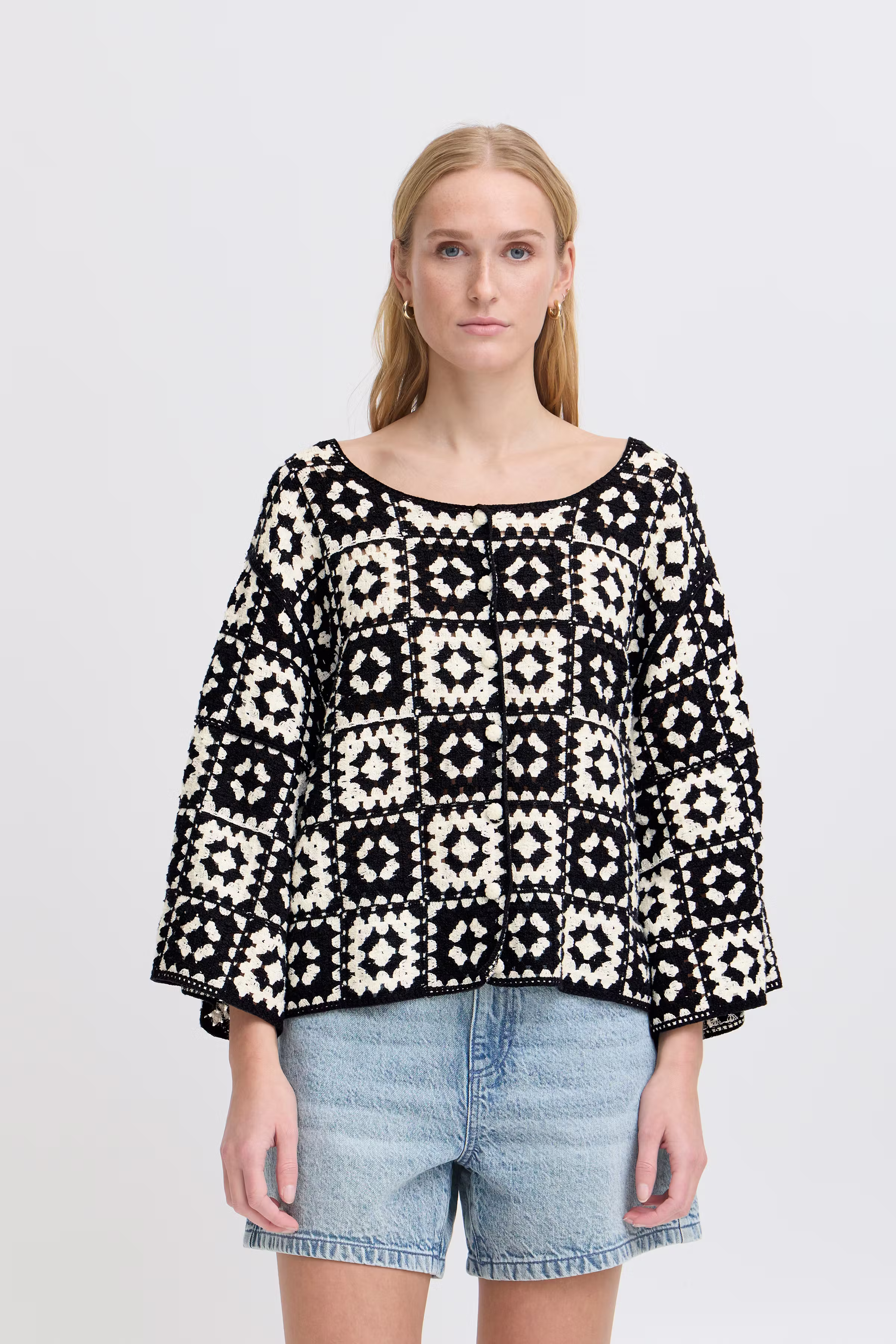 IHBANDIE Cardigan LOOKBOOK FRONT 20123426-204206