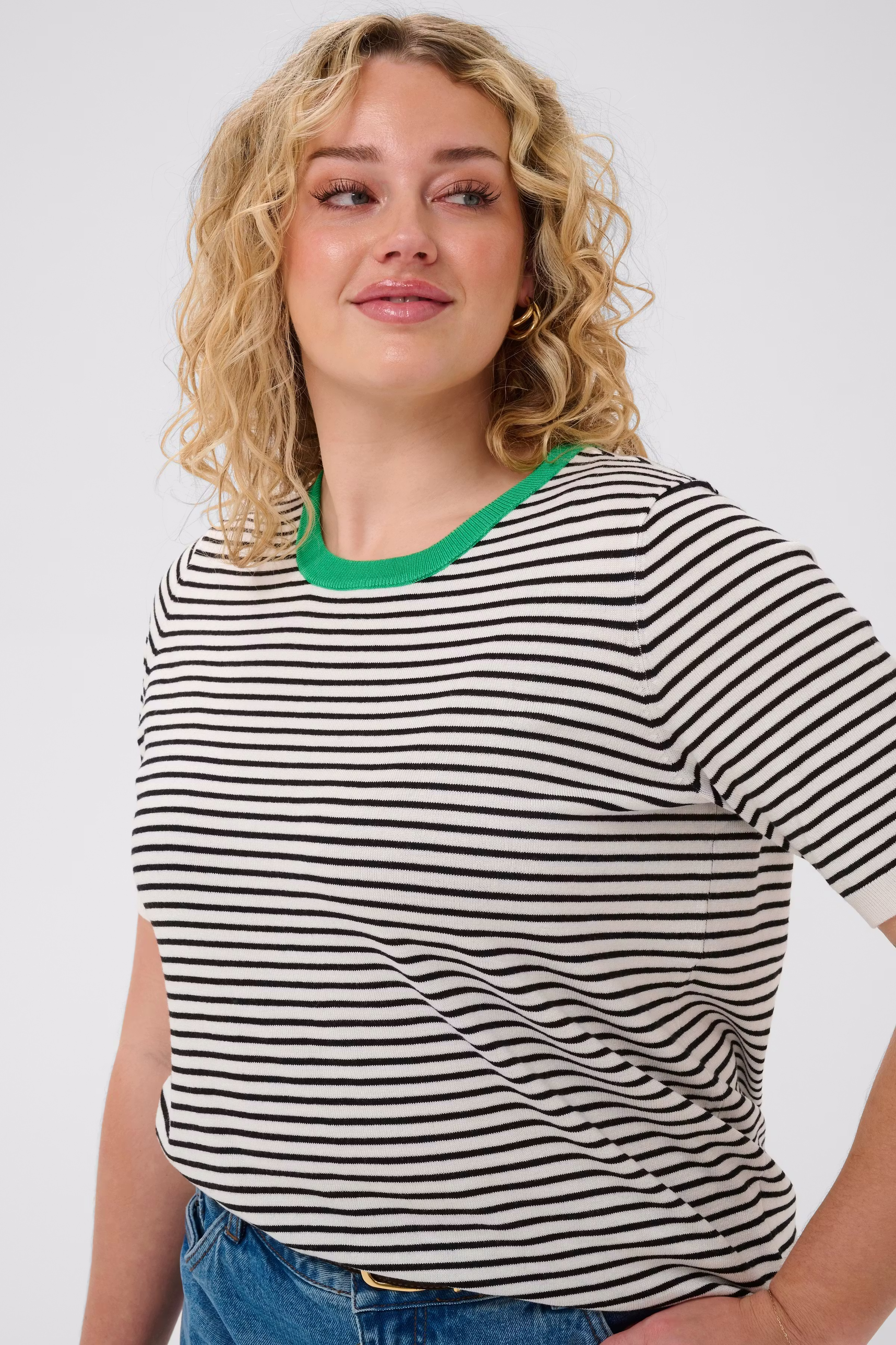 KClizzy Pullover LOOKBOOK DETAIL 10584211-109151