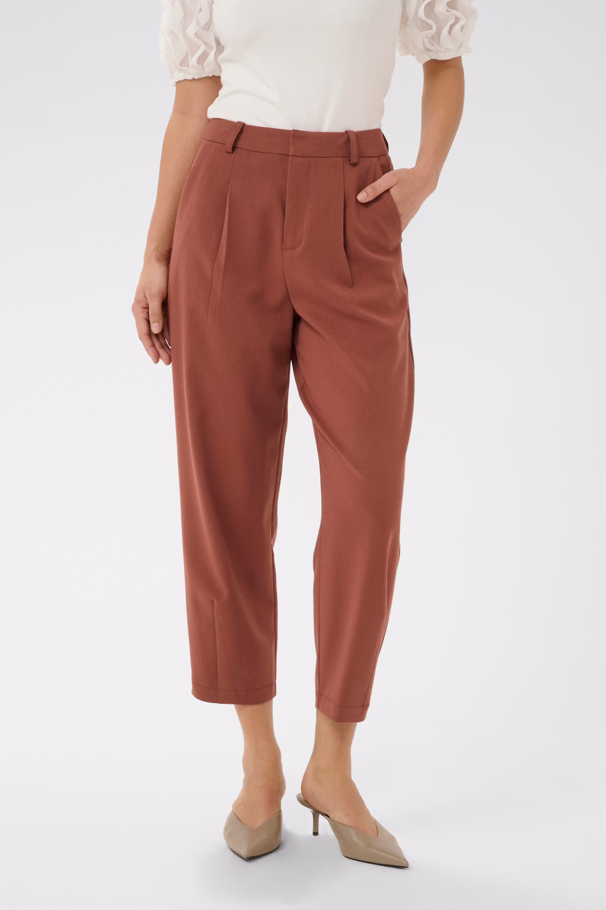 KAmerle Bukser LOOKBOOK FRONT 10504769-191334