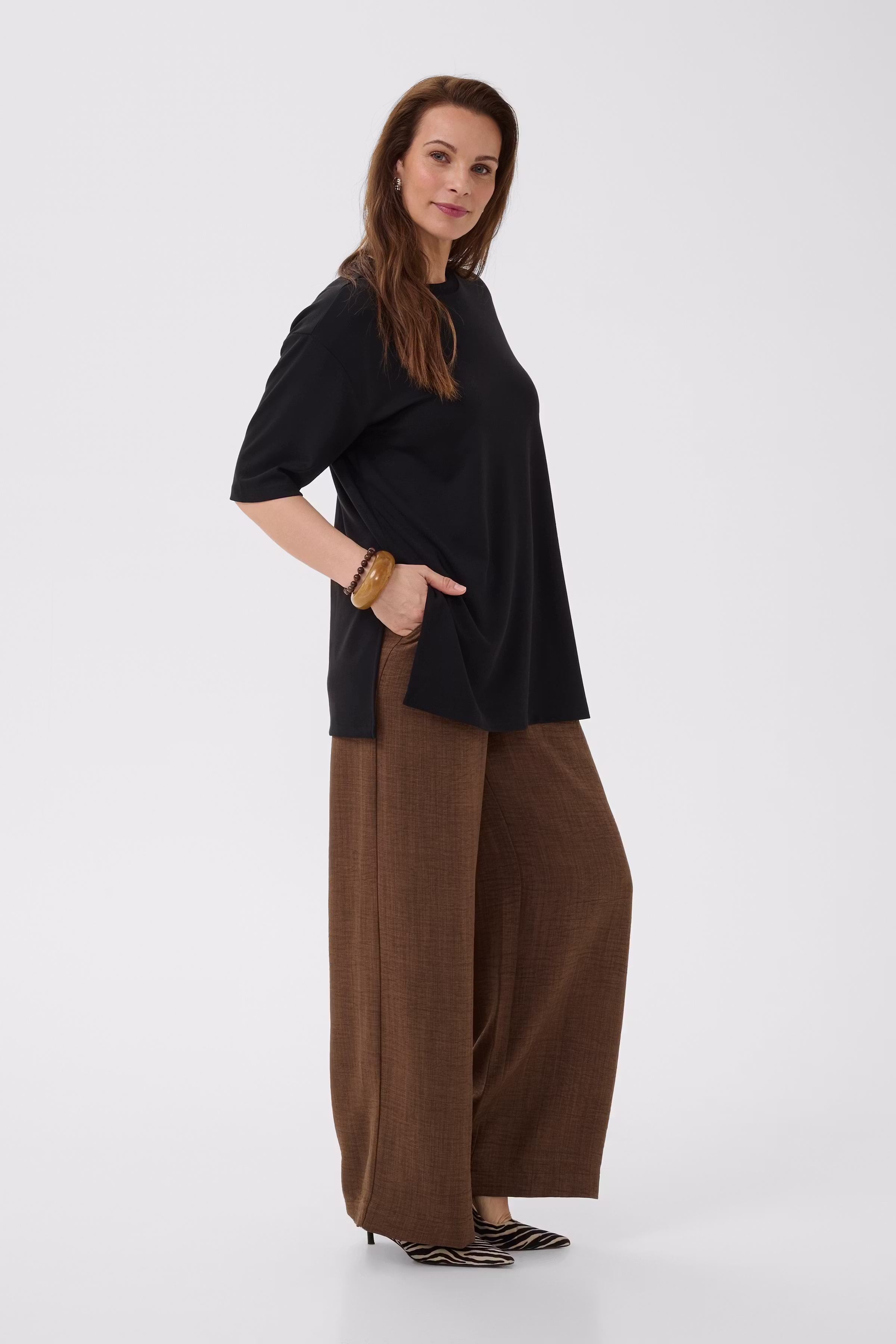 BPloretta Tunic LOOKBOOK FRONT 40200192-100121