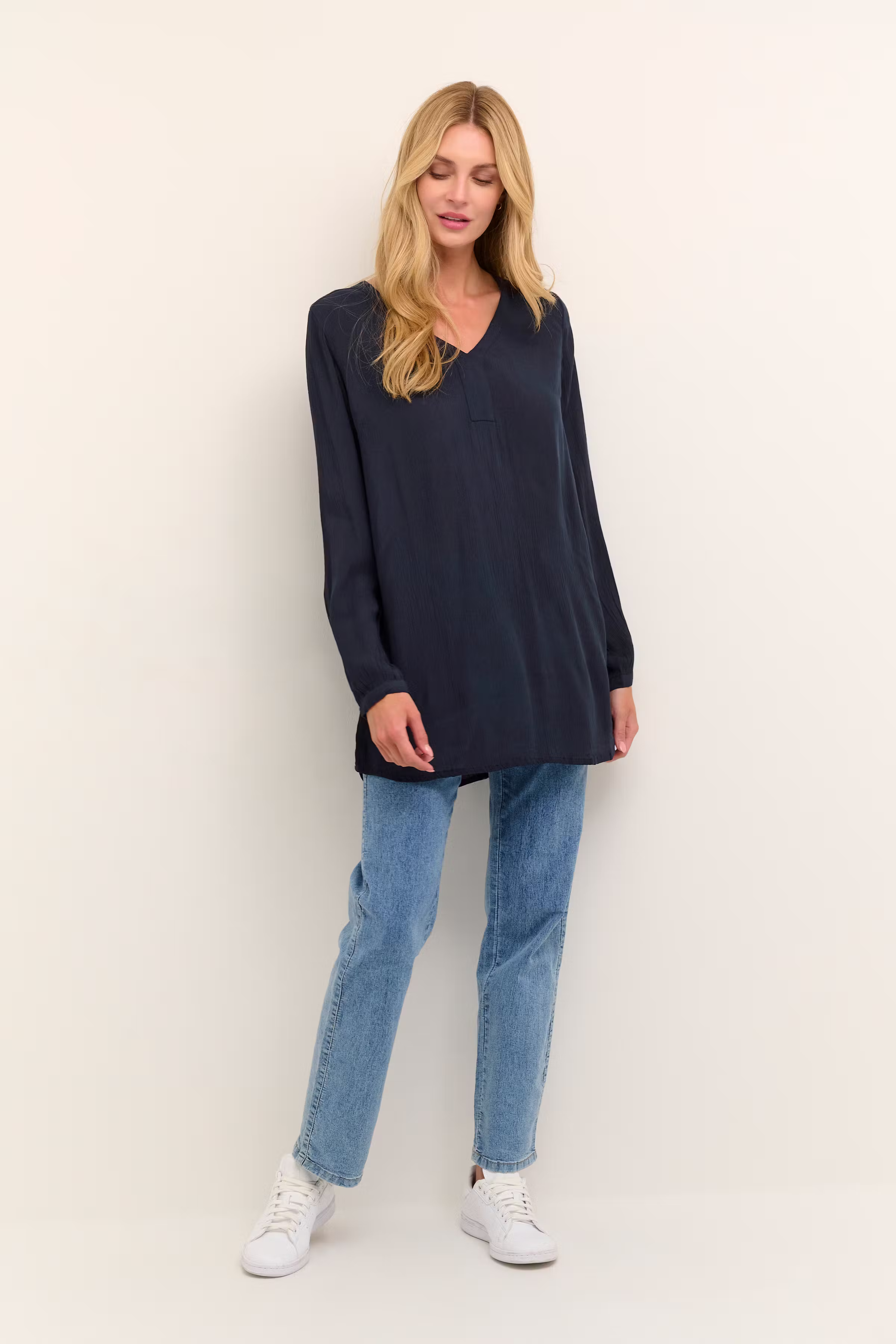 Amber Tunika LOOKBOOK FRONT 501038-52737