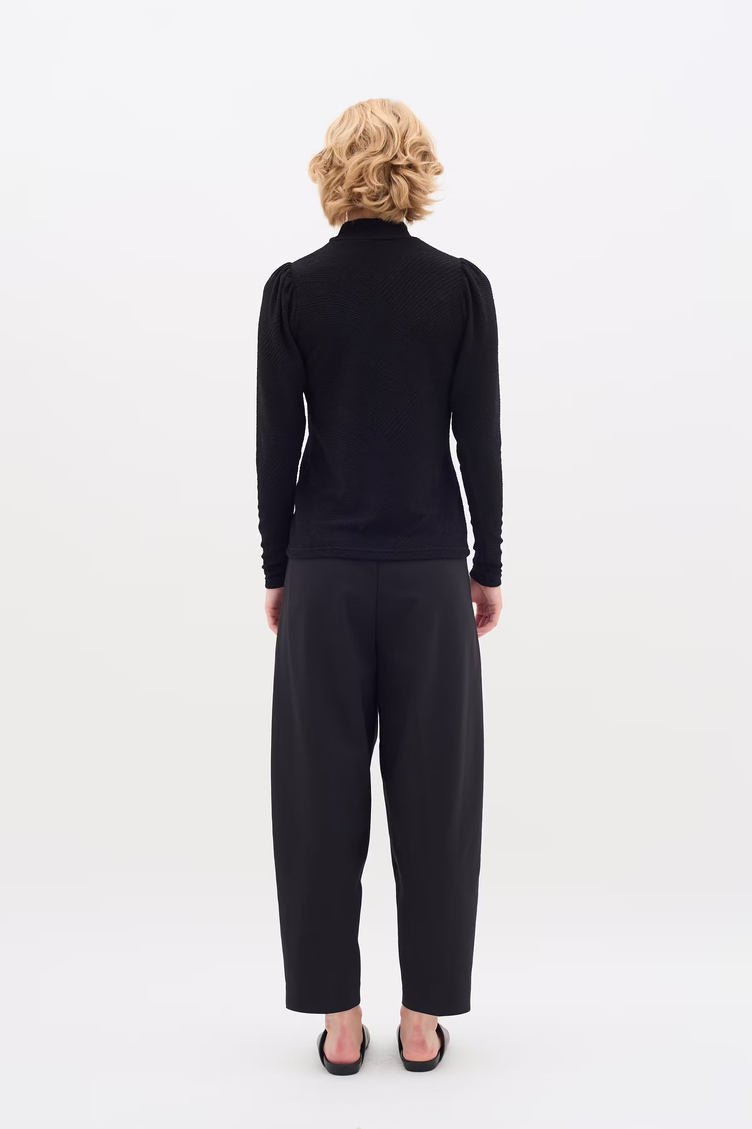GianaIW Blouse LOOKBOOK BACK 30106711-194008