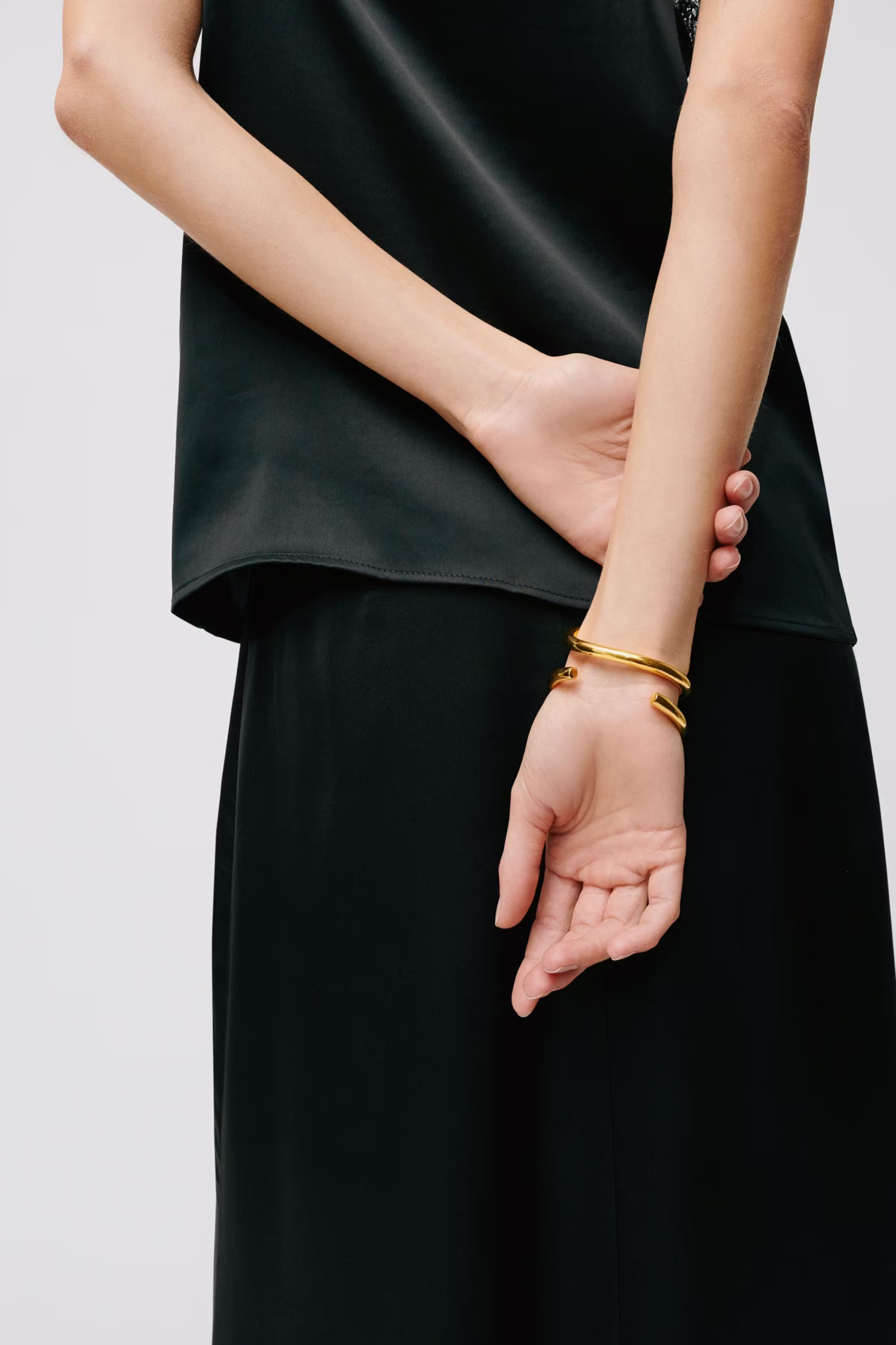 ELAINA Top LOOKBOOK DETAIL 30600275-BK999