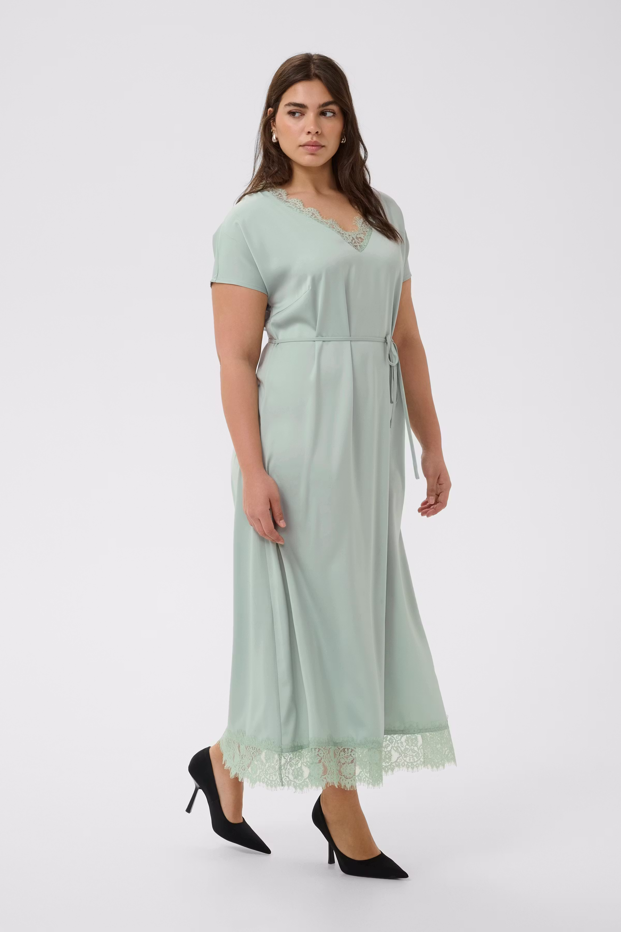 KCjamie Dress LOOKBOOK FRONT 10584345-109901