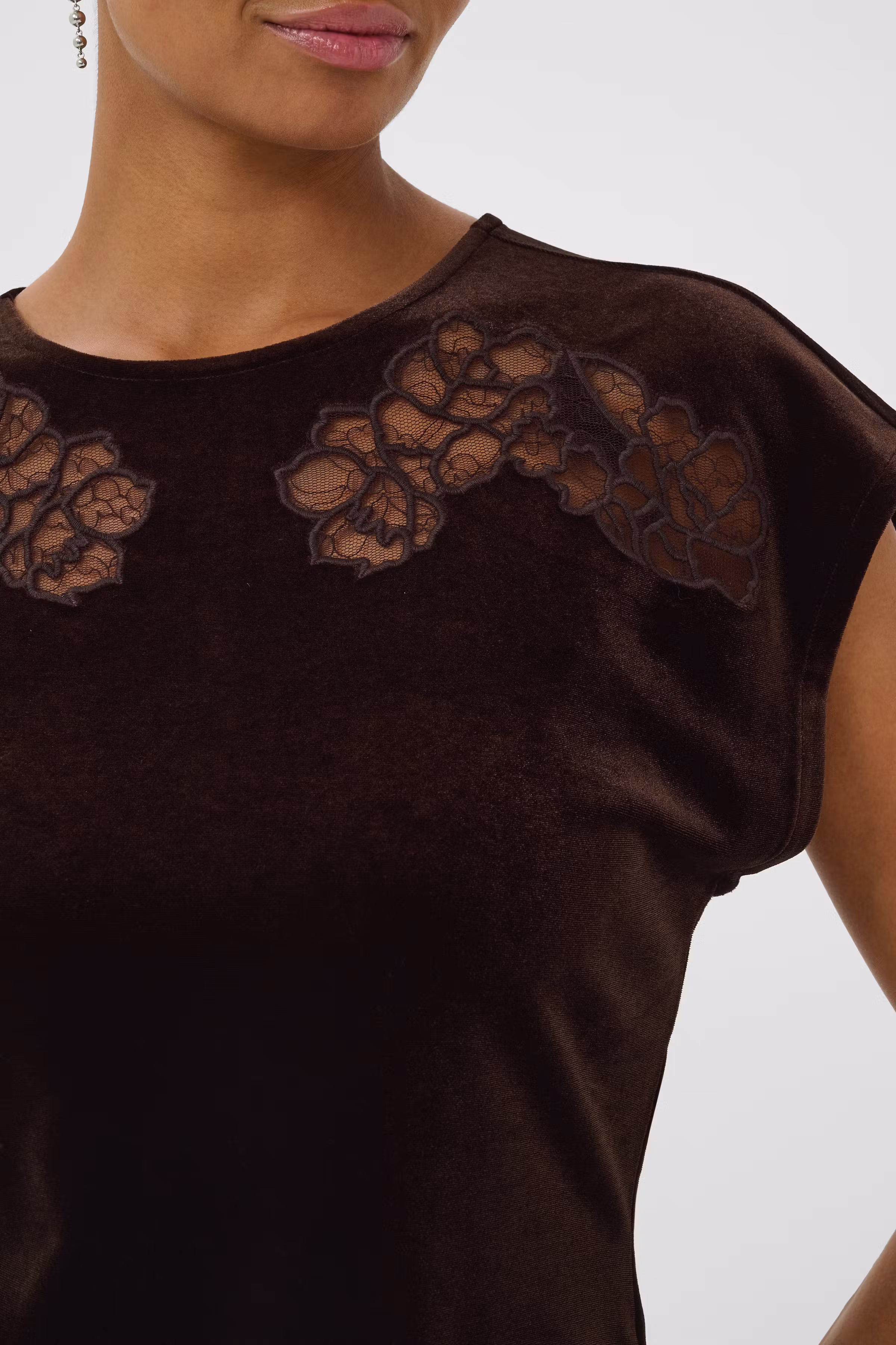 DristiPW Blouse LOOKBOOK DETAIL 30311104-191106