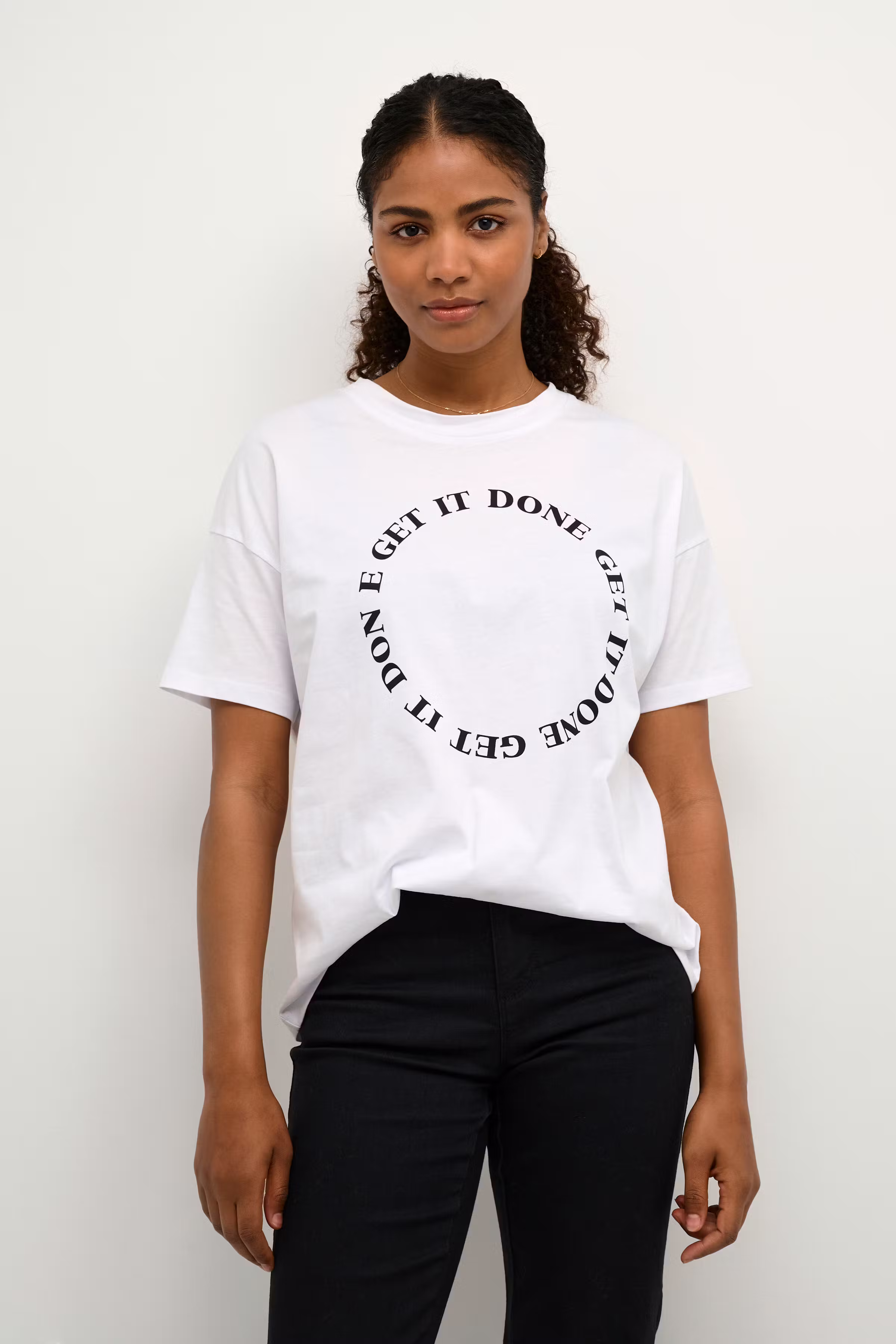 KAkettie T-shirt LOOKBOOK FRONT 10507868-110601