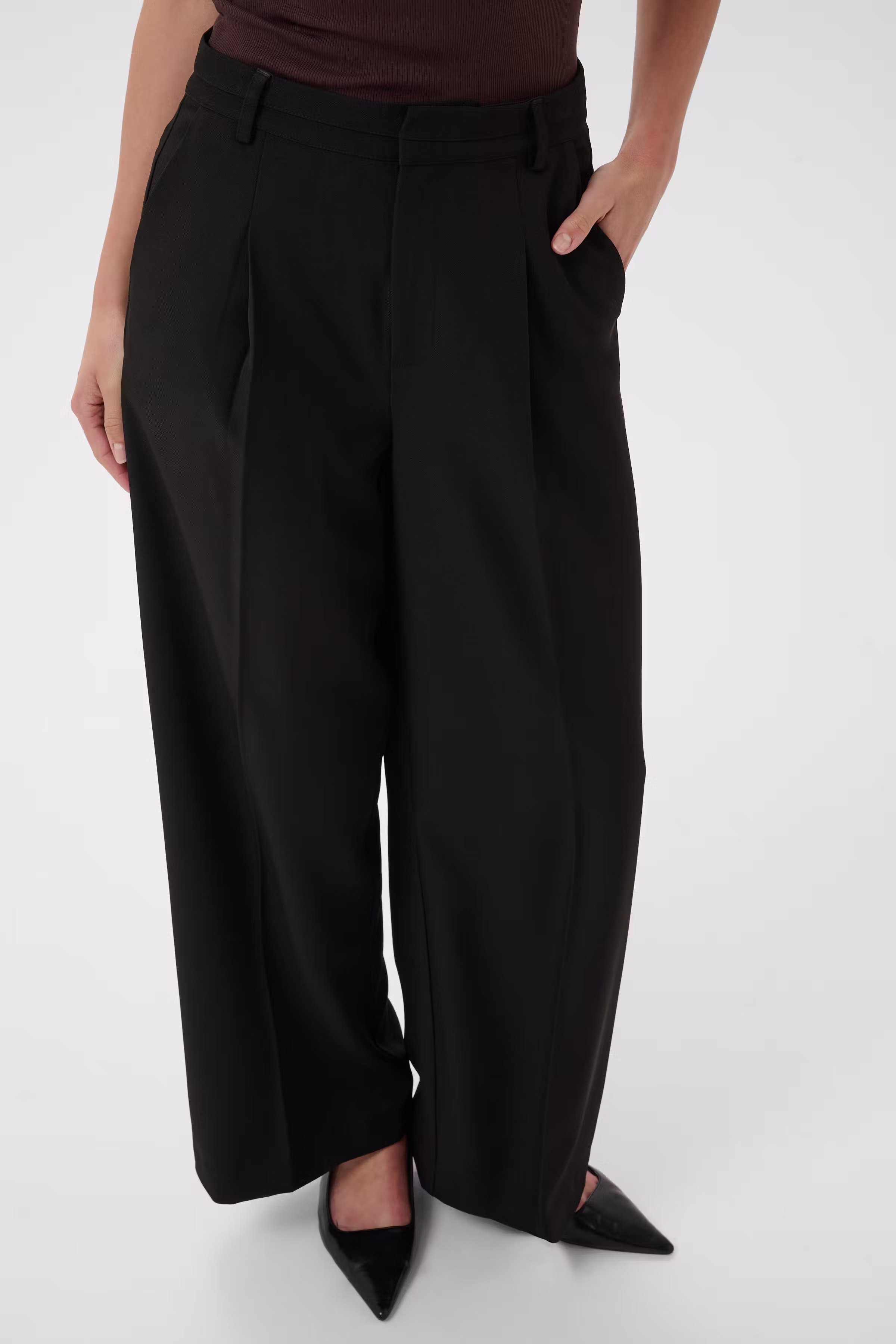 KAlima Trousers LOOKBOOK DETAIL 10511797-100121