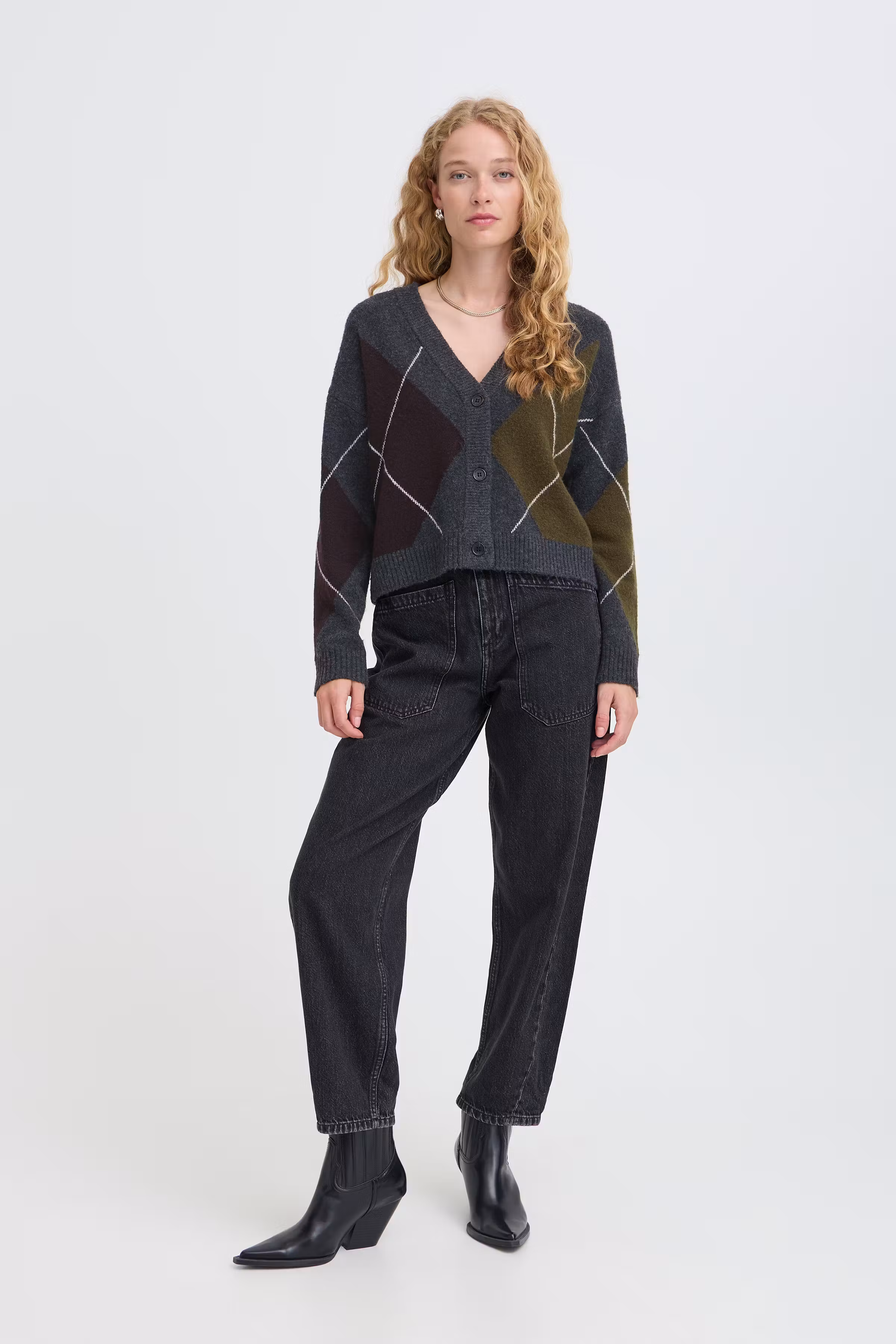 BYOSMILLA Cardigan LOOKBOOK FRONT 20819496-900013131