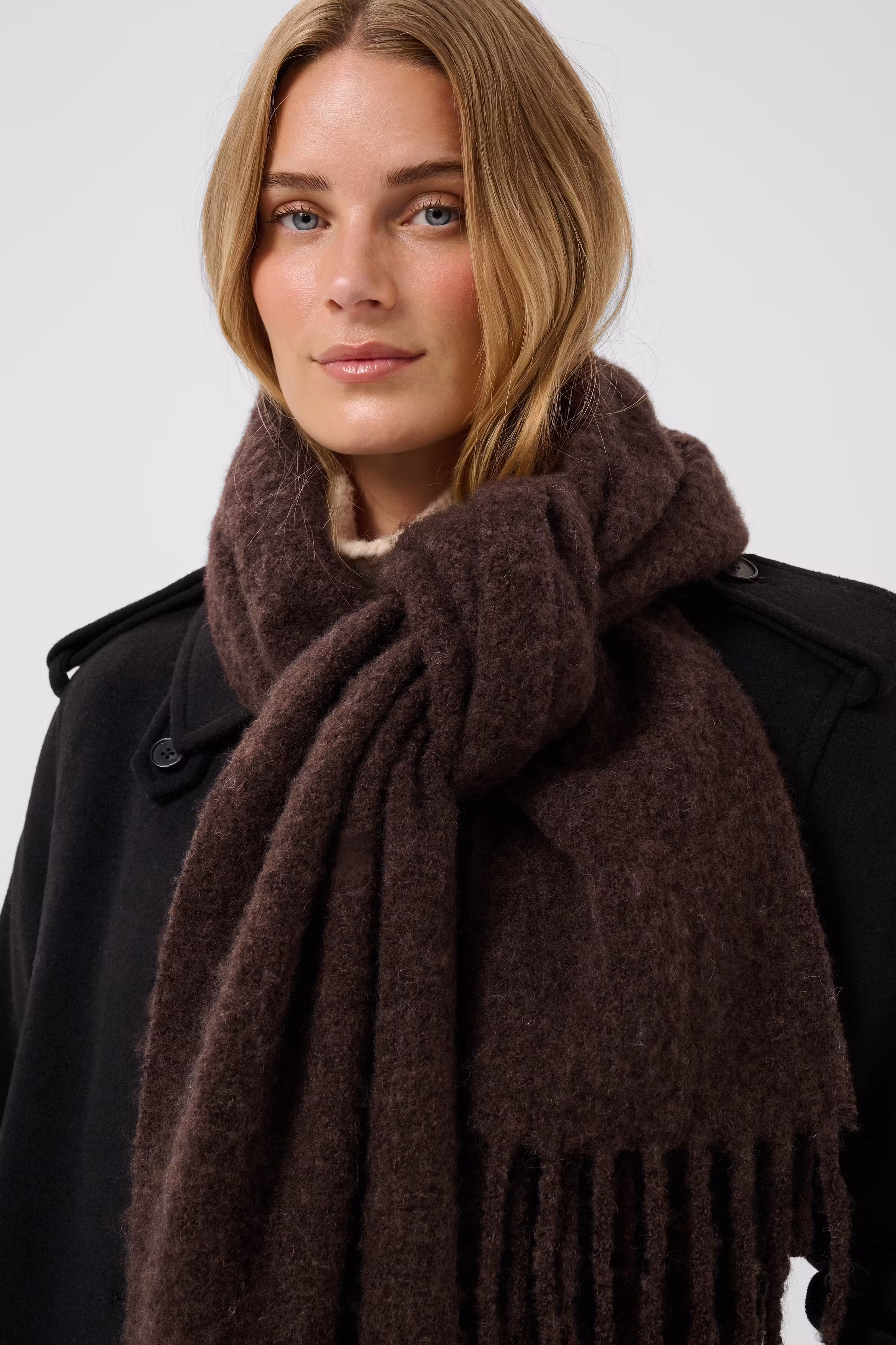 ChalenaPW Skjerf LOOKBOOK DETAIL 30310721-191106