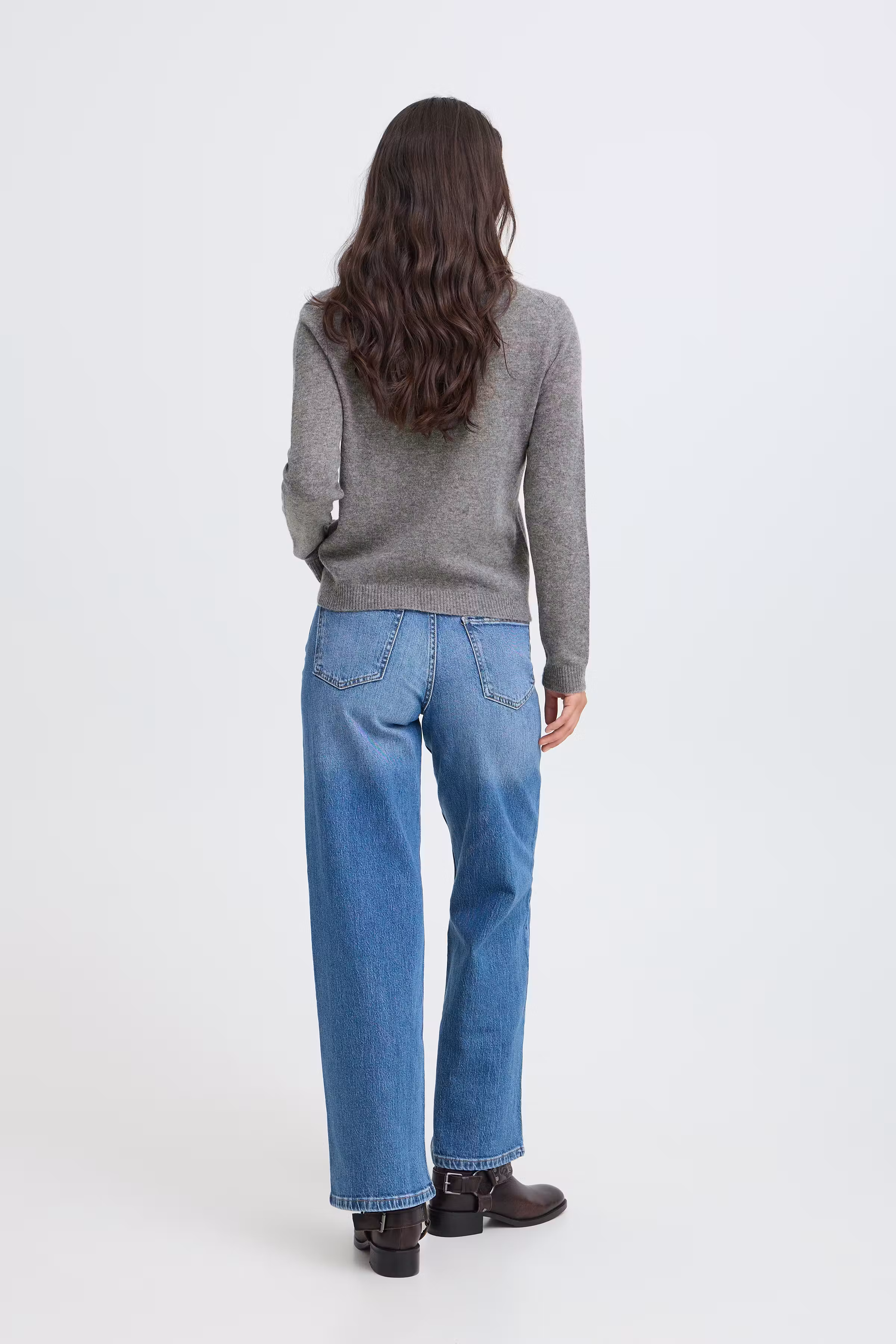 BYOSANNA Pullover LOOKBOOK BACK 20819123-200455