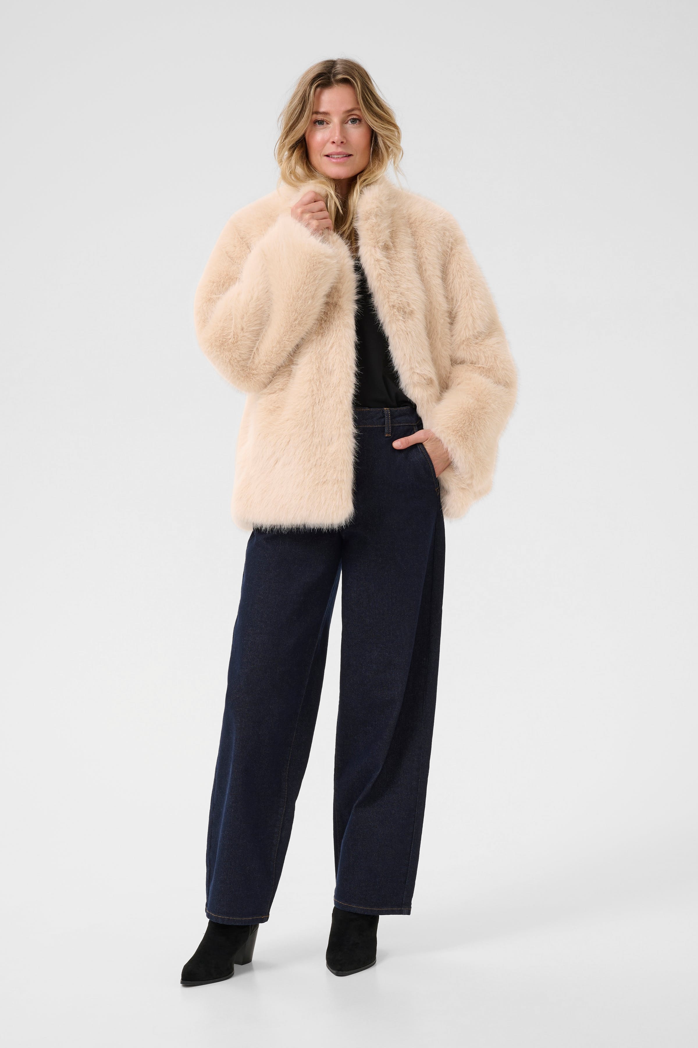 CRFrimia Overtøj LOOKBOOK FRONT 10614013-107902