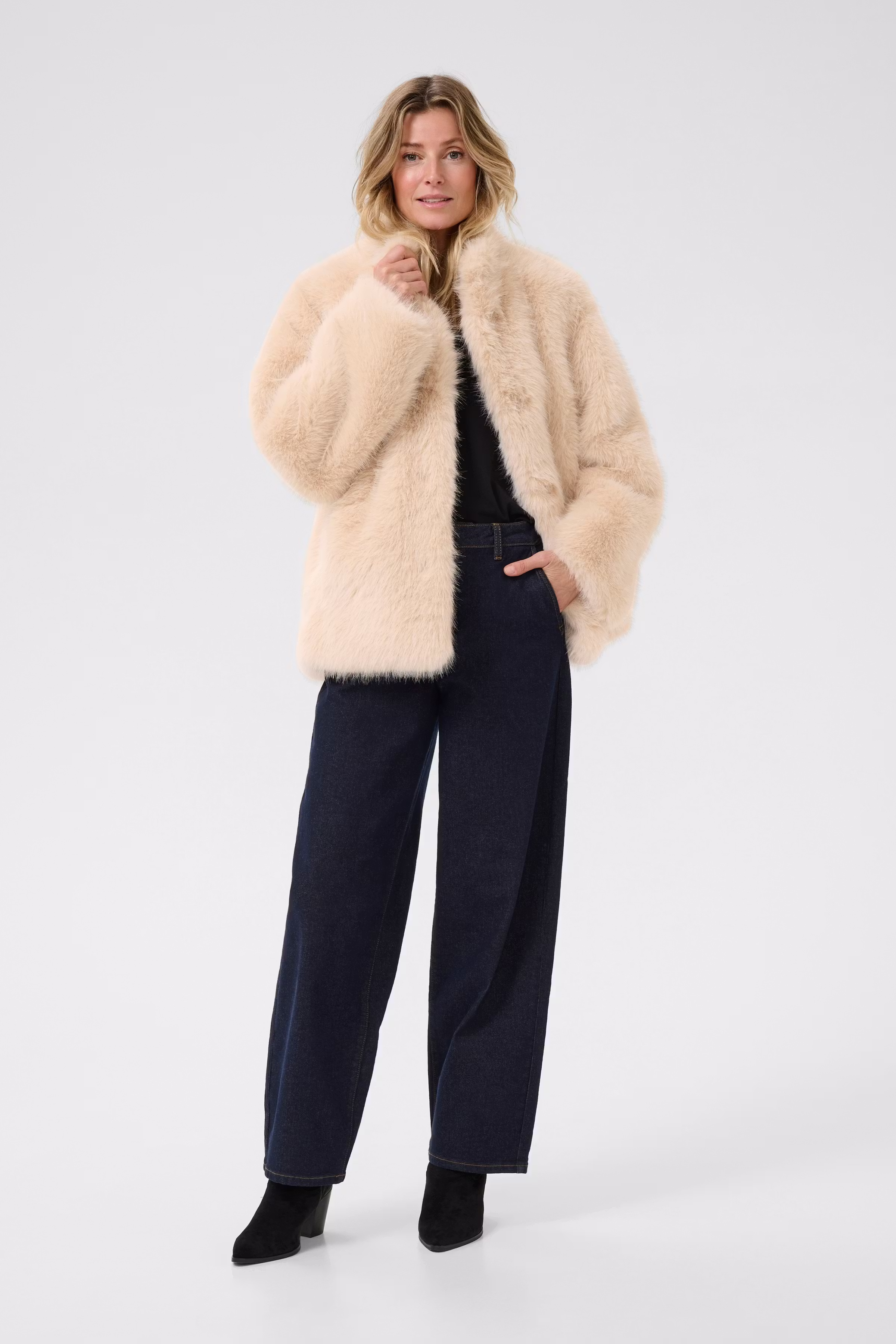 CRFrimia Oberbekleidung LOOKBOOK FRONT 10614013-107902