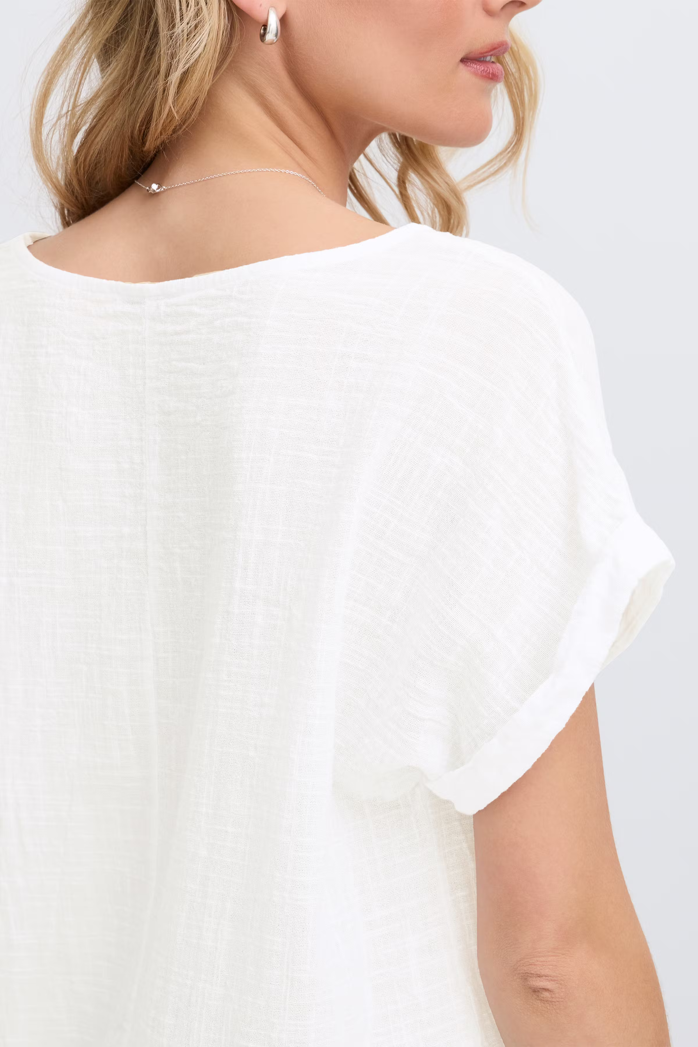 SBALEXA Bluse LOOKBOOK DETAIL 22100975-110602