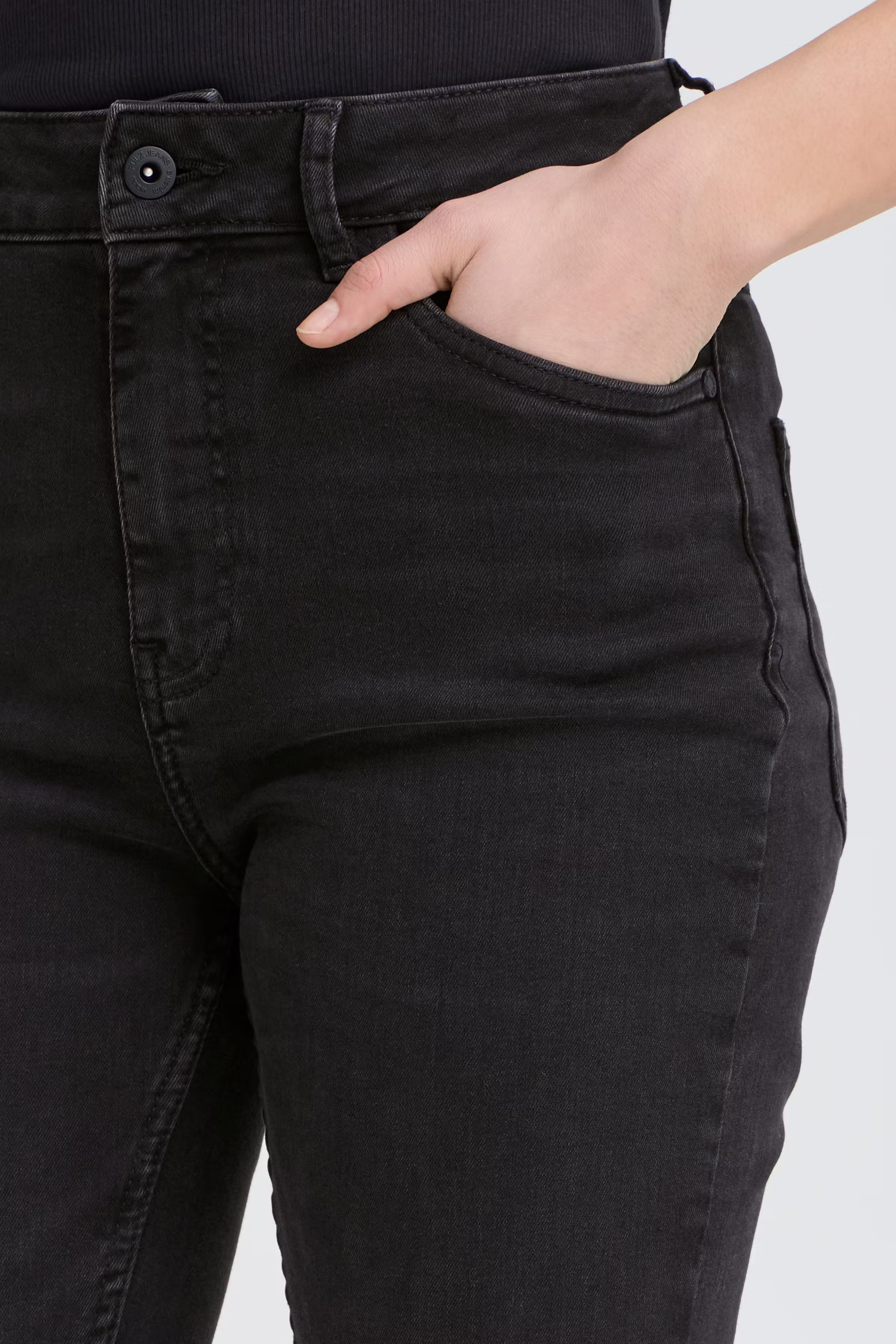 PZBECCA UHW Bootcut Leg LOOKBOOK DETAIL 50207285-200004