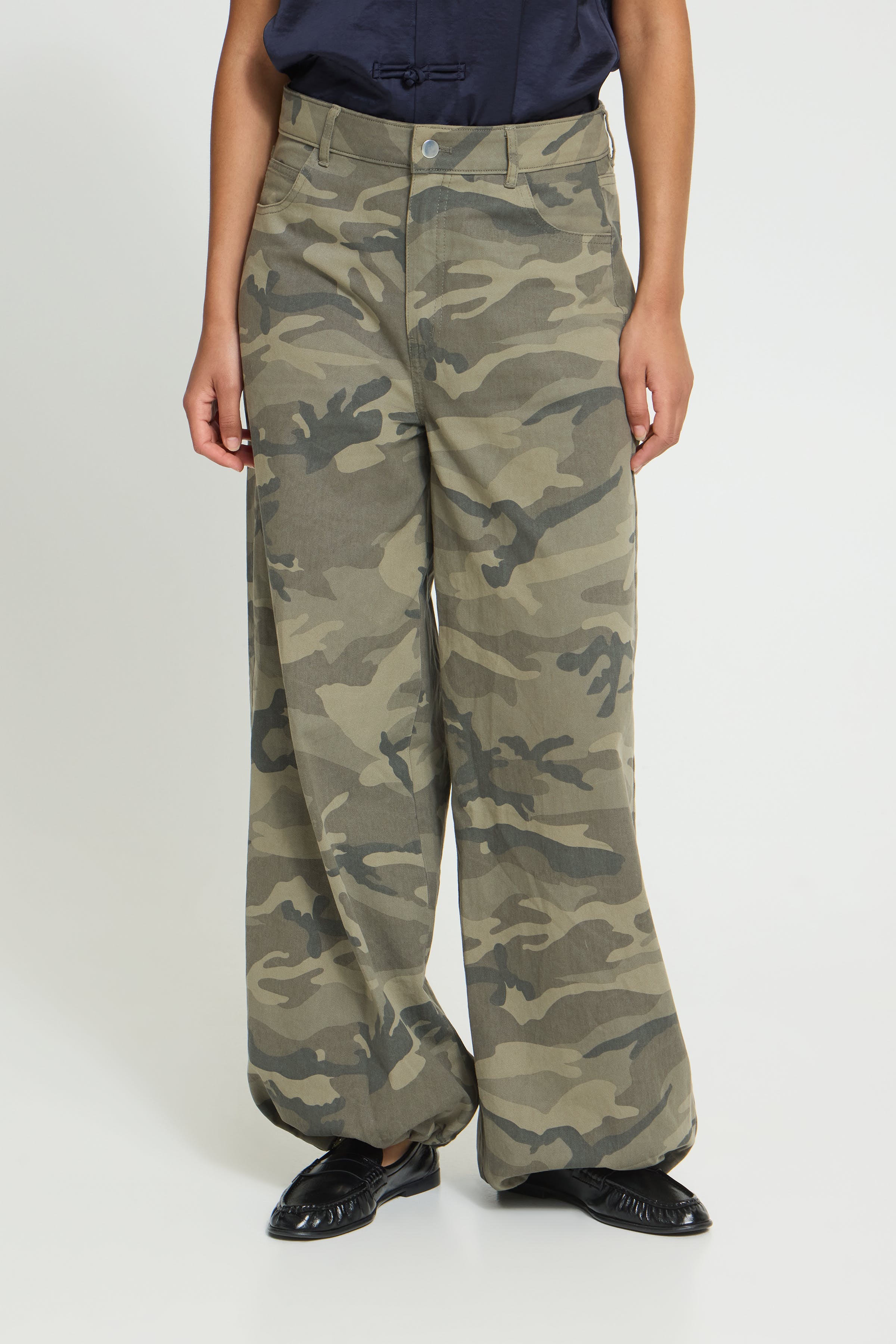 IHXCARMOCA Byxor LOOKBOOK FRONT 20128426-900023683