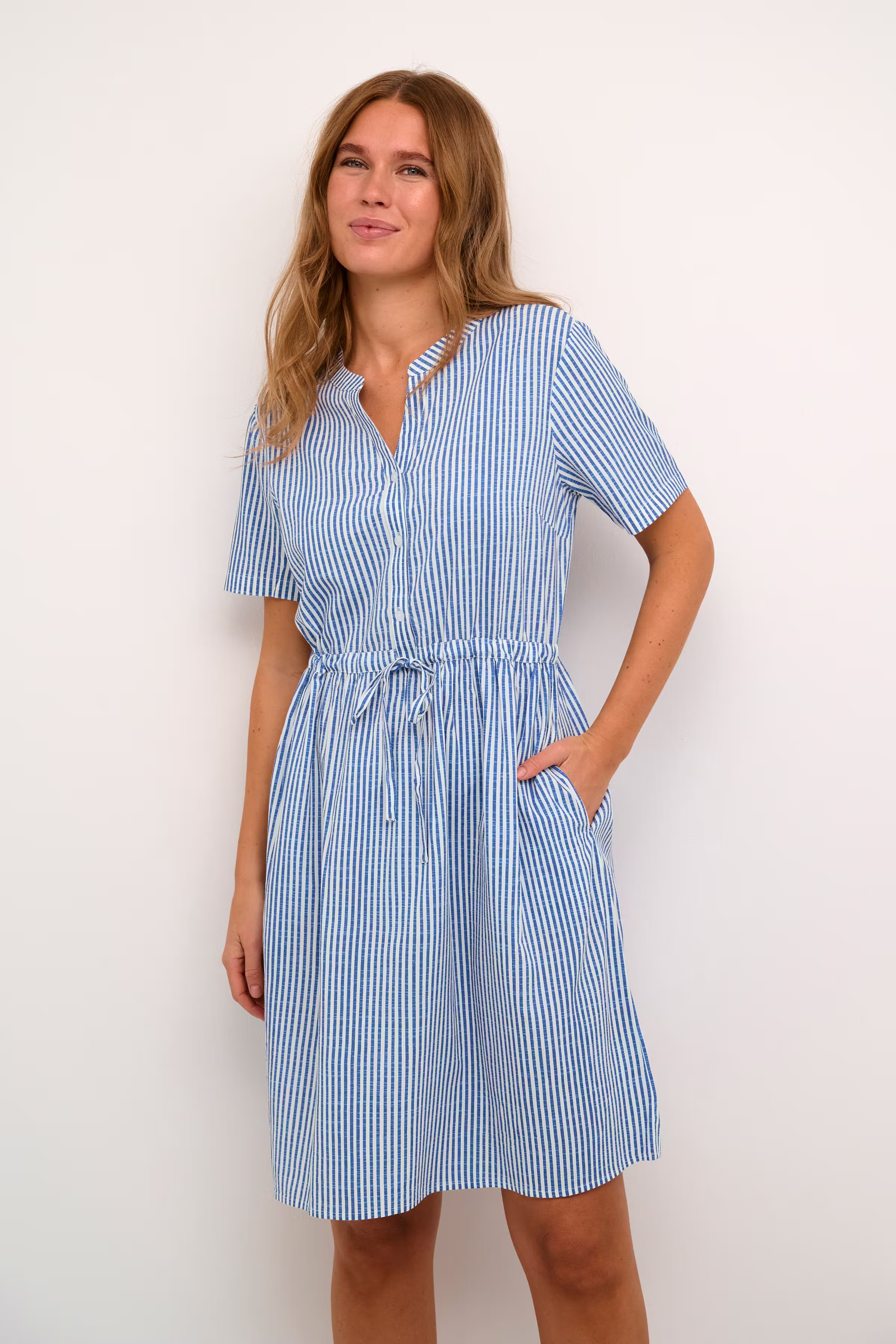 CRTiah Robe LOOKBOOK FRONT 10609700-104155