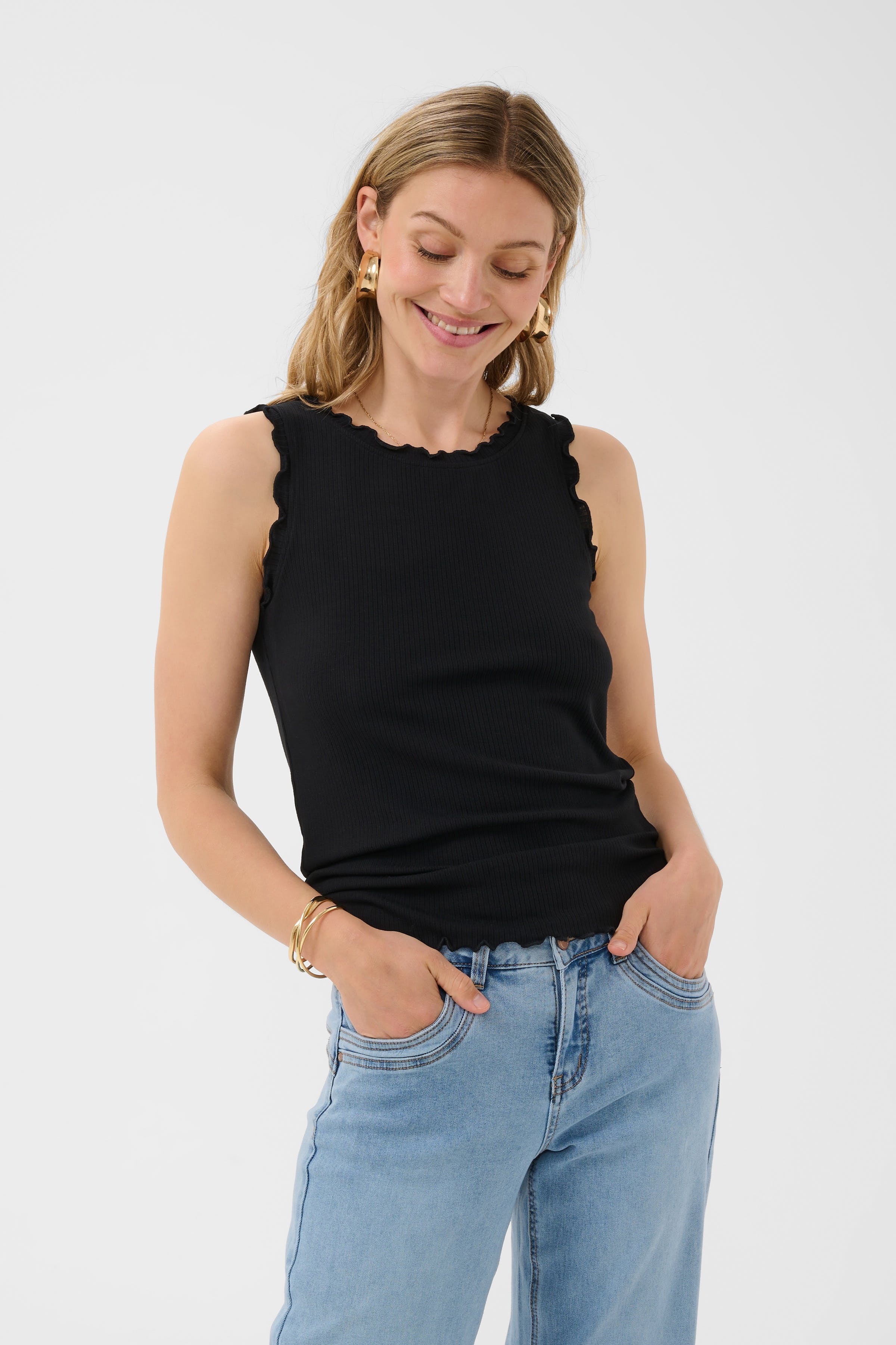 CRRibba Top LOOKBOOK FRONT 10612459-100120