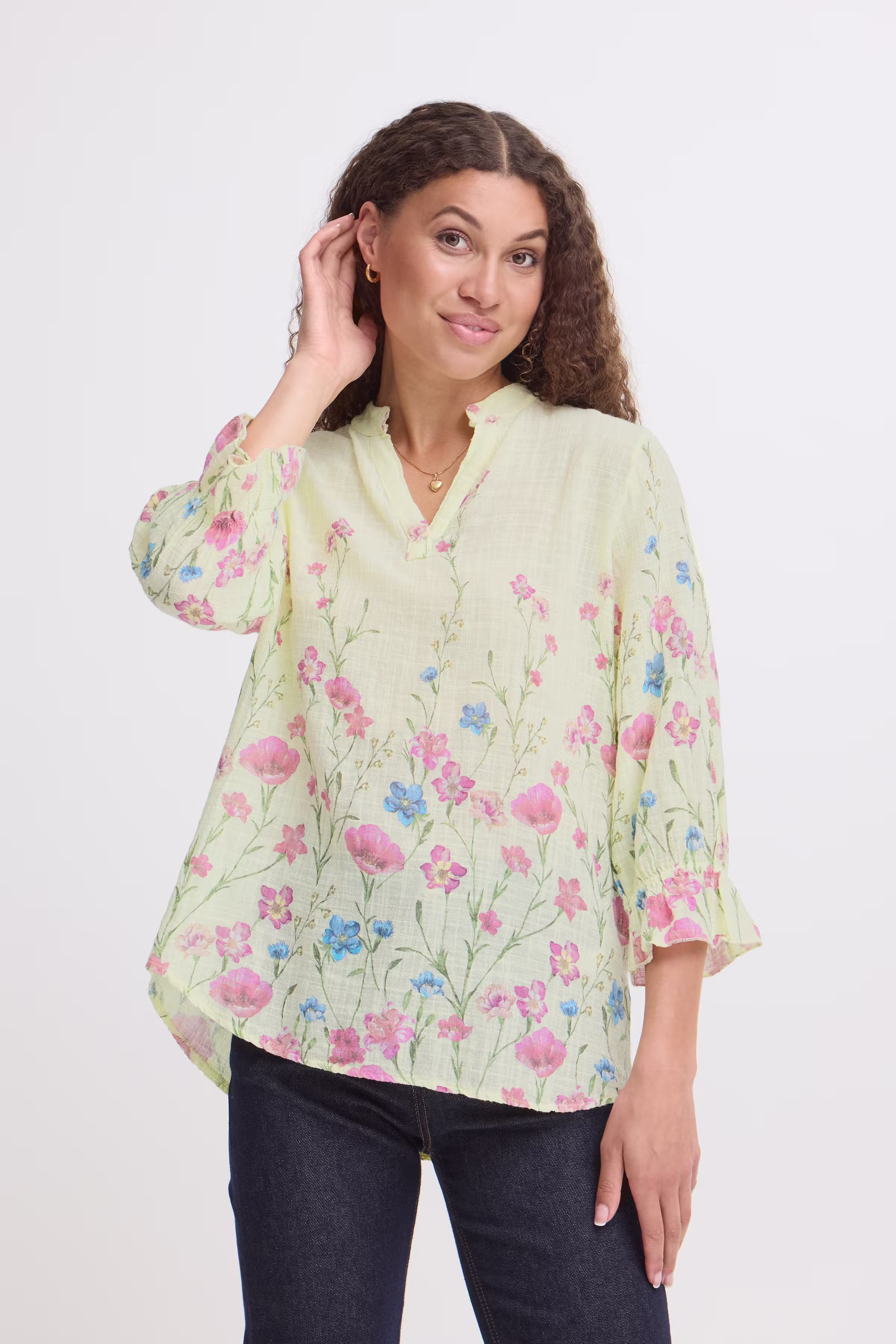 SBXALEXA Bluse LOOKBOOK FRONT 22101198-110619