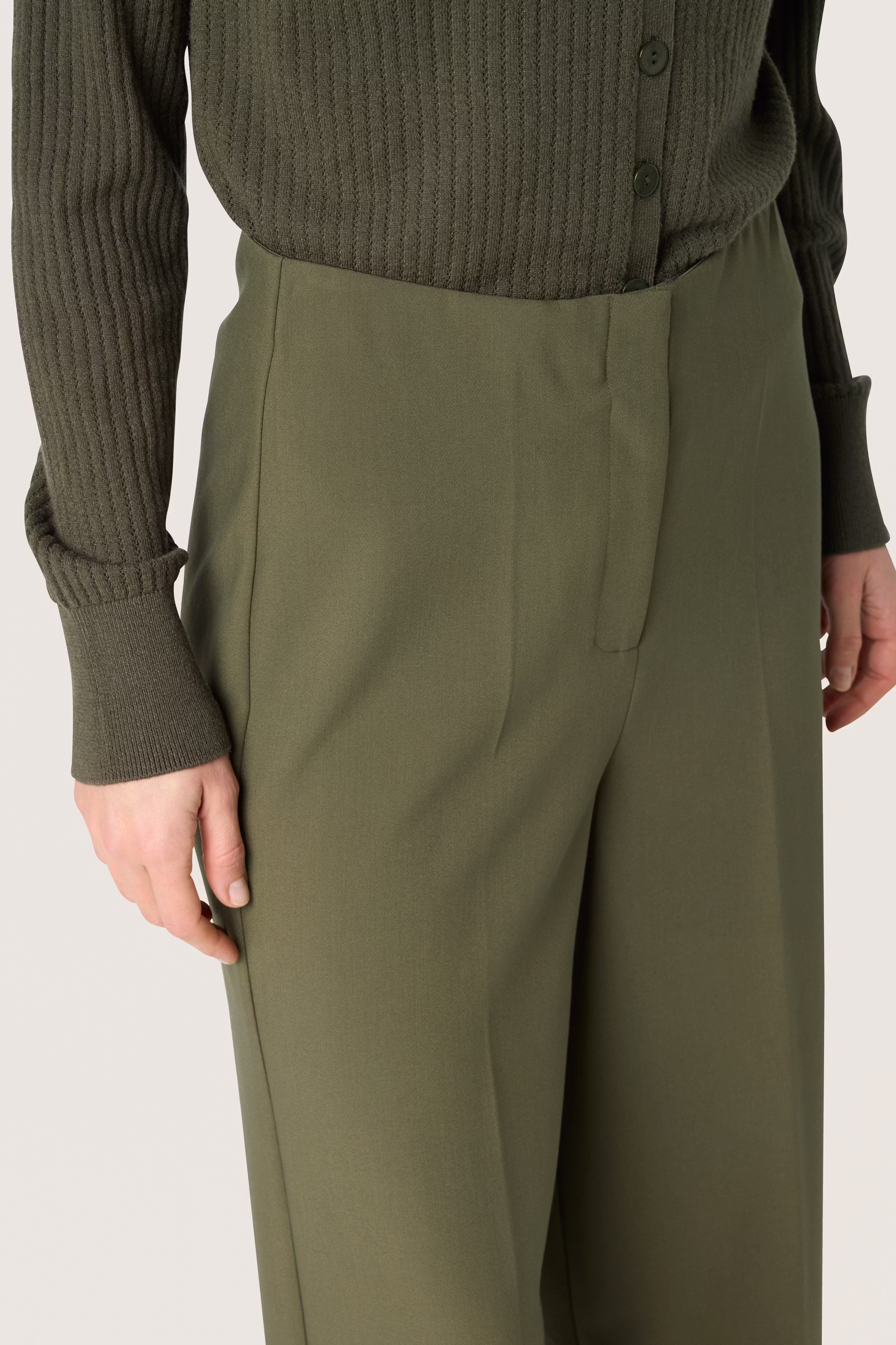 SLCorinne Cropped Trousers LOOKBOOK DETAIL 30407013-190511