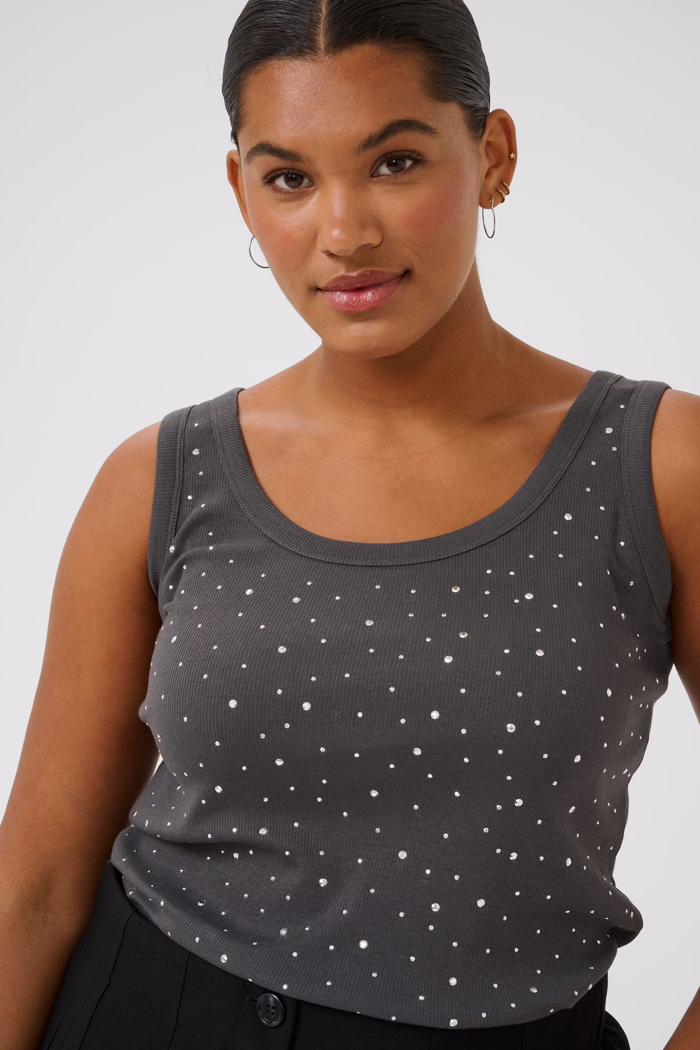 KCcarina Top LOOKBOOK DETAIL 10583638-190205