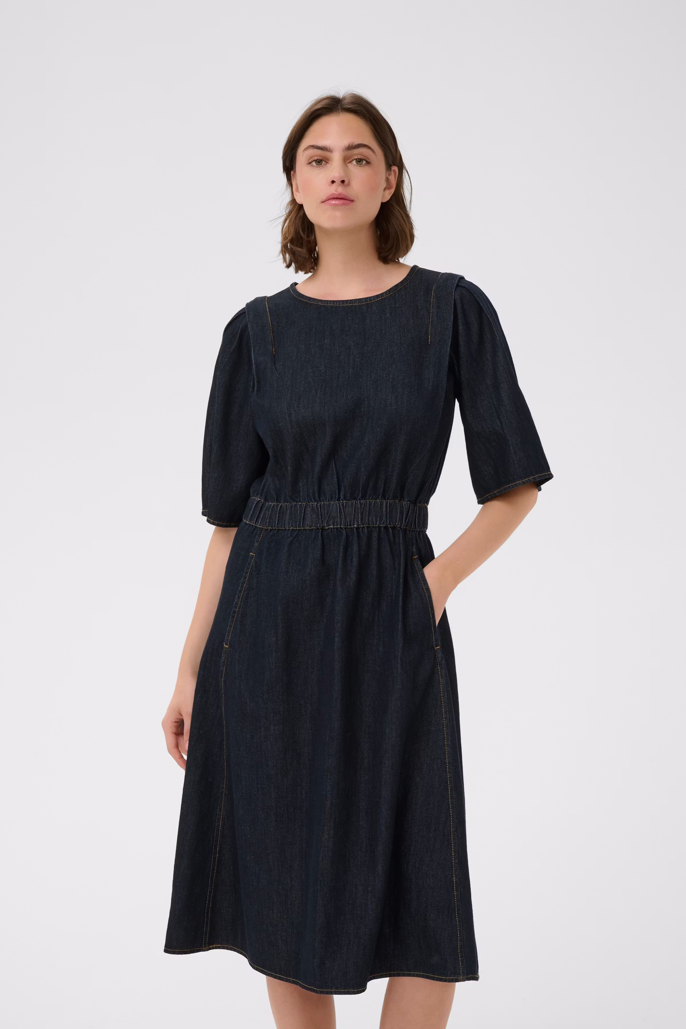 GLENNIW Kjole LOOKBOOK FRONT 30112607-194118