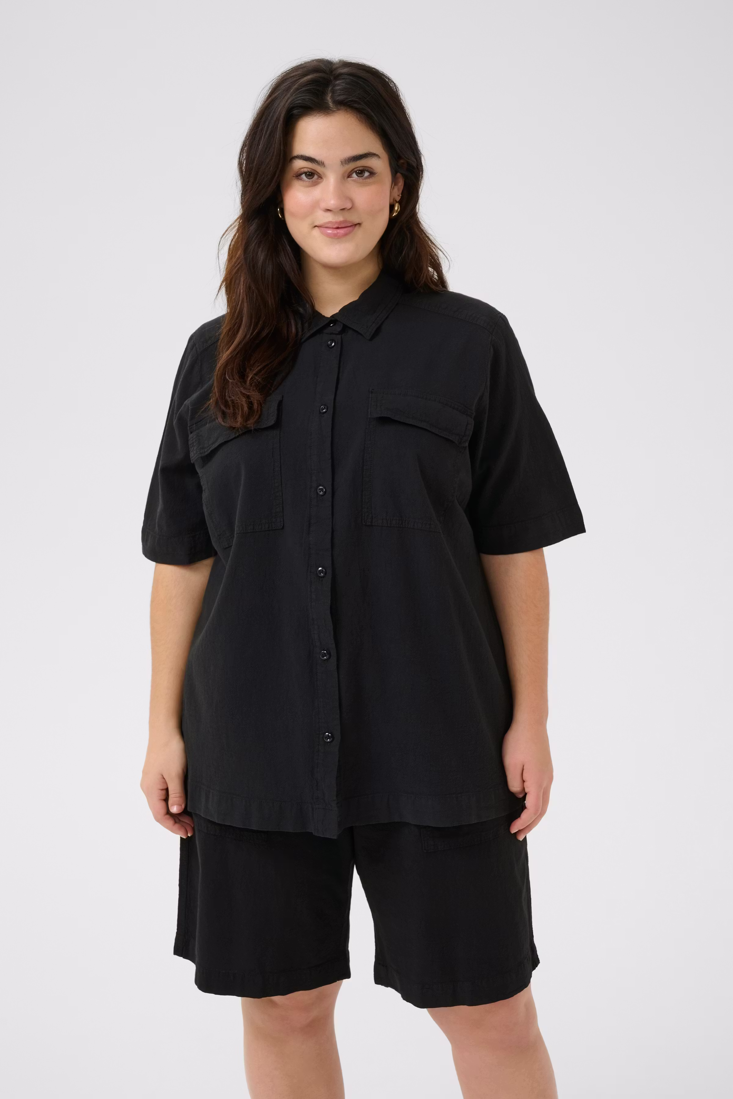 KCnana Skjorte LOOKBOOK FRONT 10582893-100121