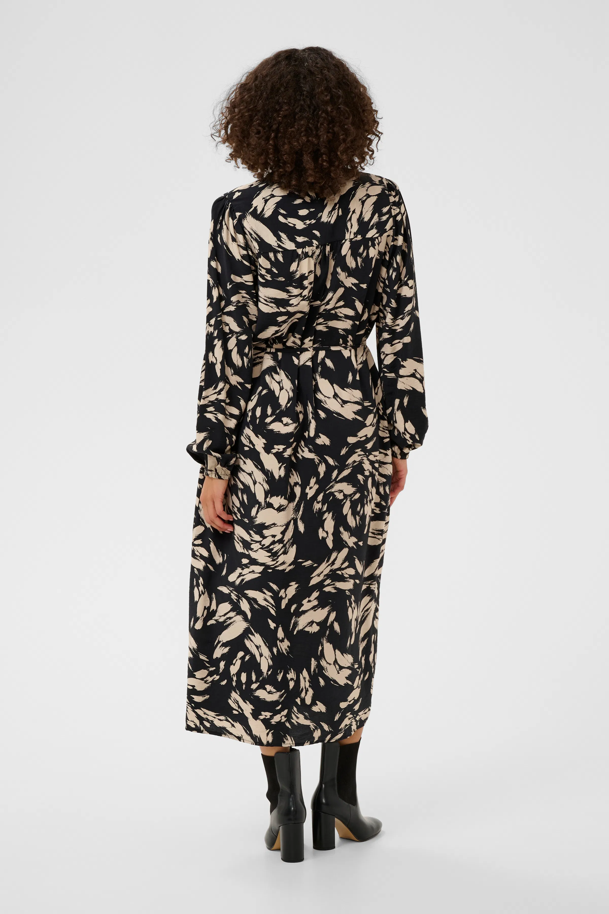 KAulla Kjole LOOKBOOK BACK 10511041-108751