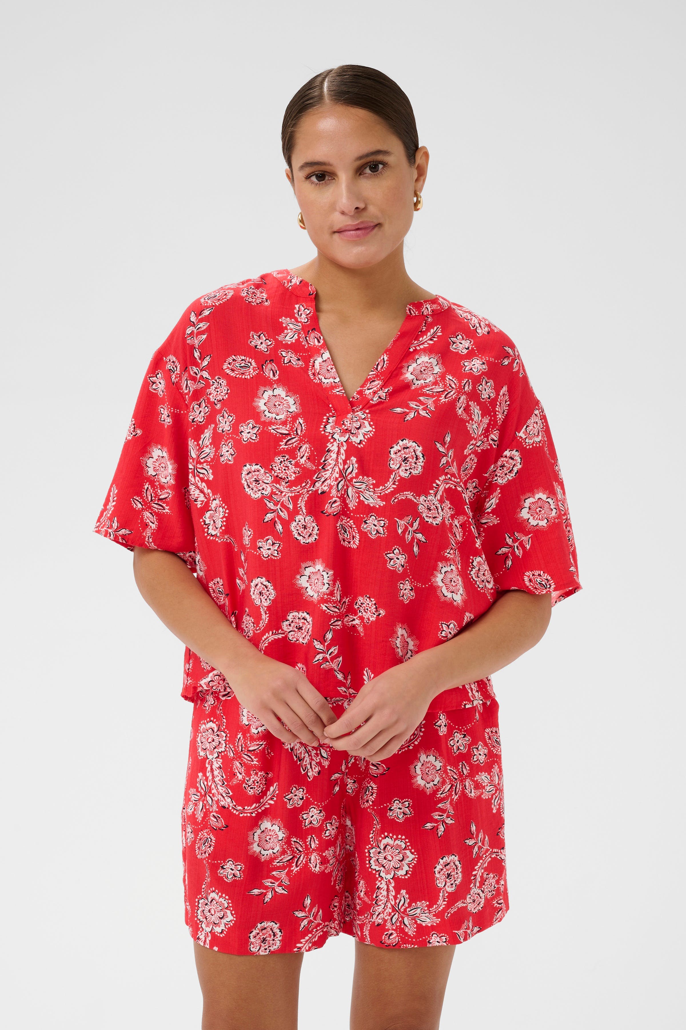 KAamina Bluse LOOKBOOK FRONT 10511554-109289