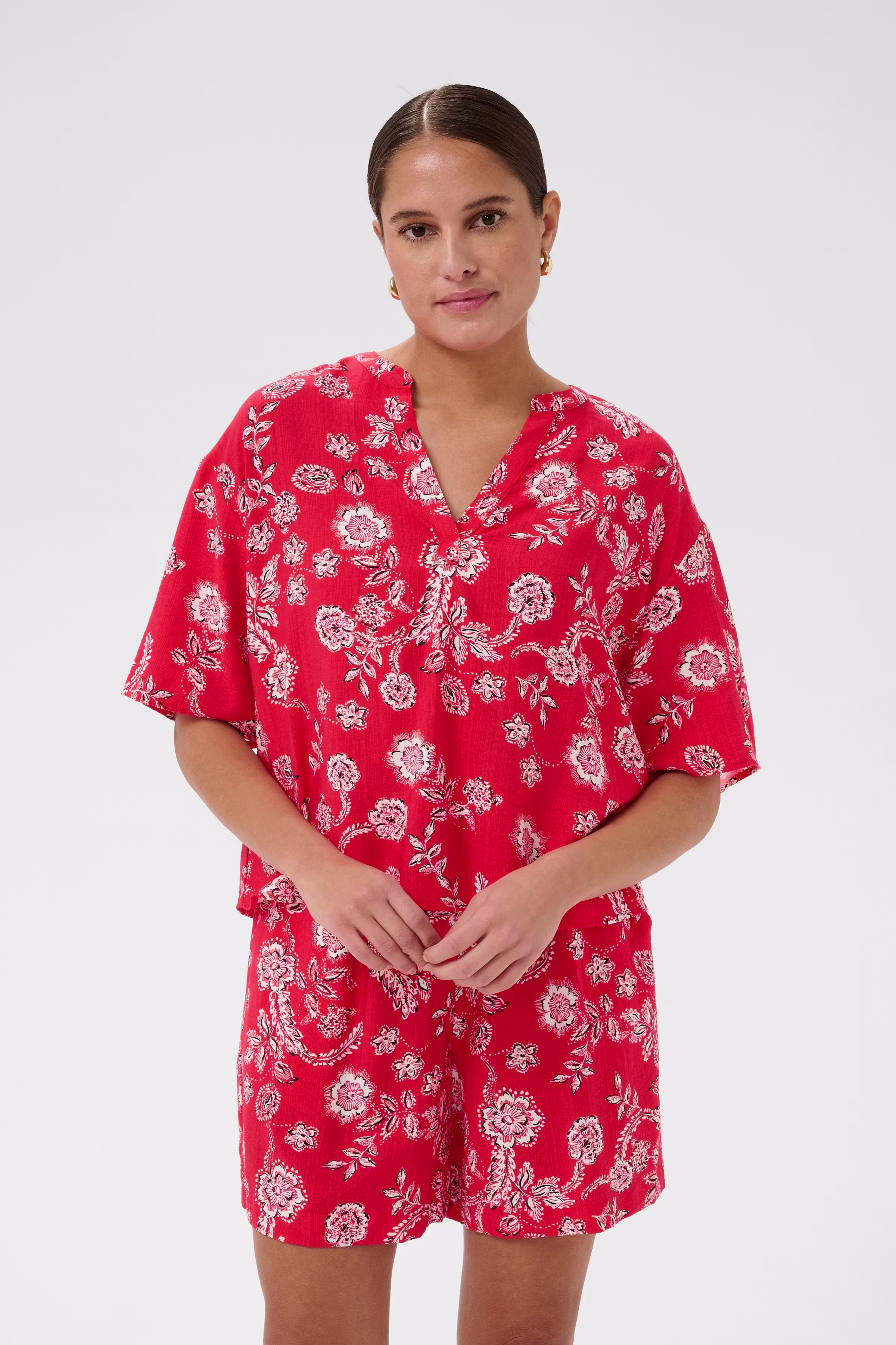 KAamina Bluse LOOKBOOK FRONT 10511554-109289