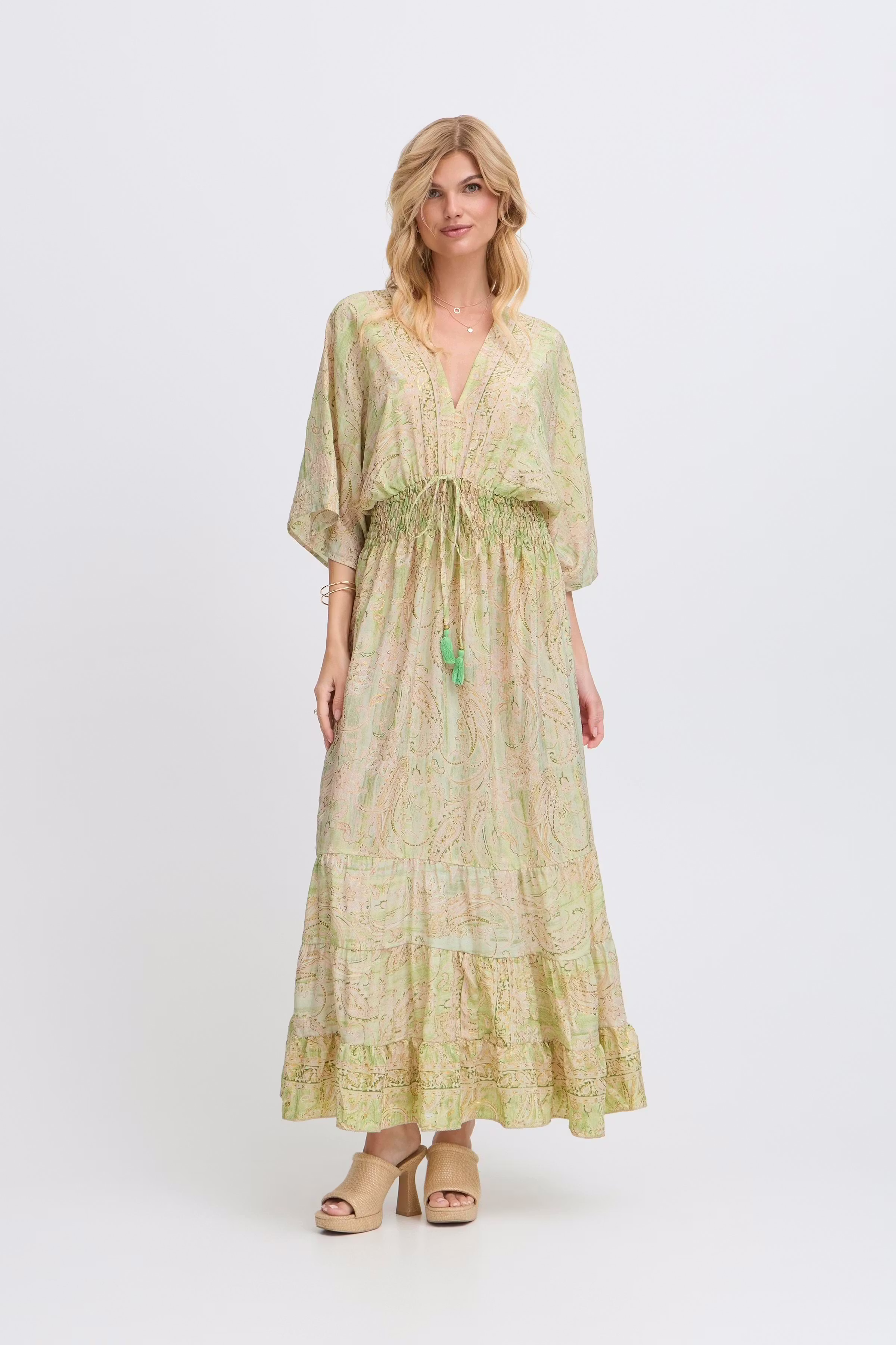 SBILSEBETH Kjole LOOKBOOK FRONT 22101008-205623