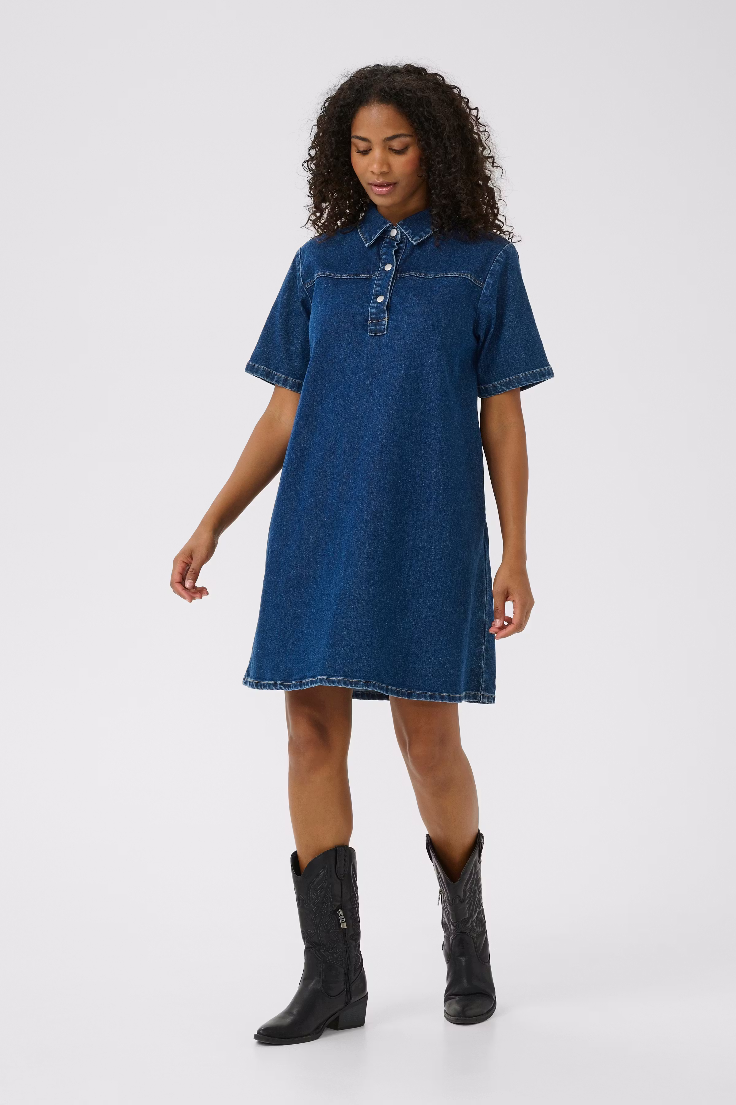 KAsandra Robe en Denim LOOKBOOK FRONT 10552391-102272