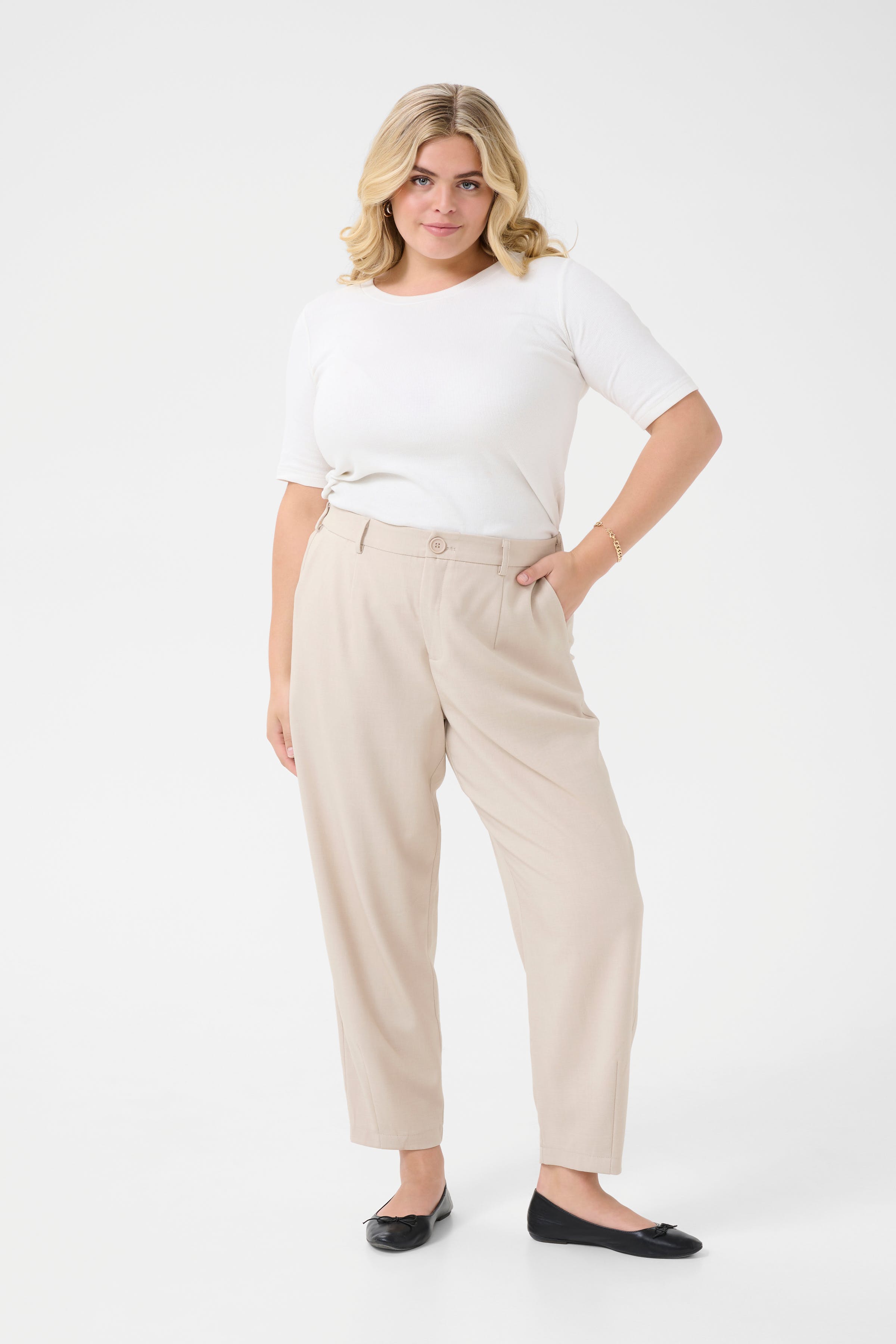 KCmerla Trousers LOOKBOOK FRONT 10582231-1513051