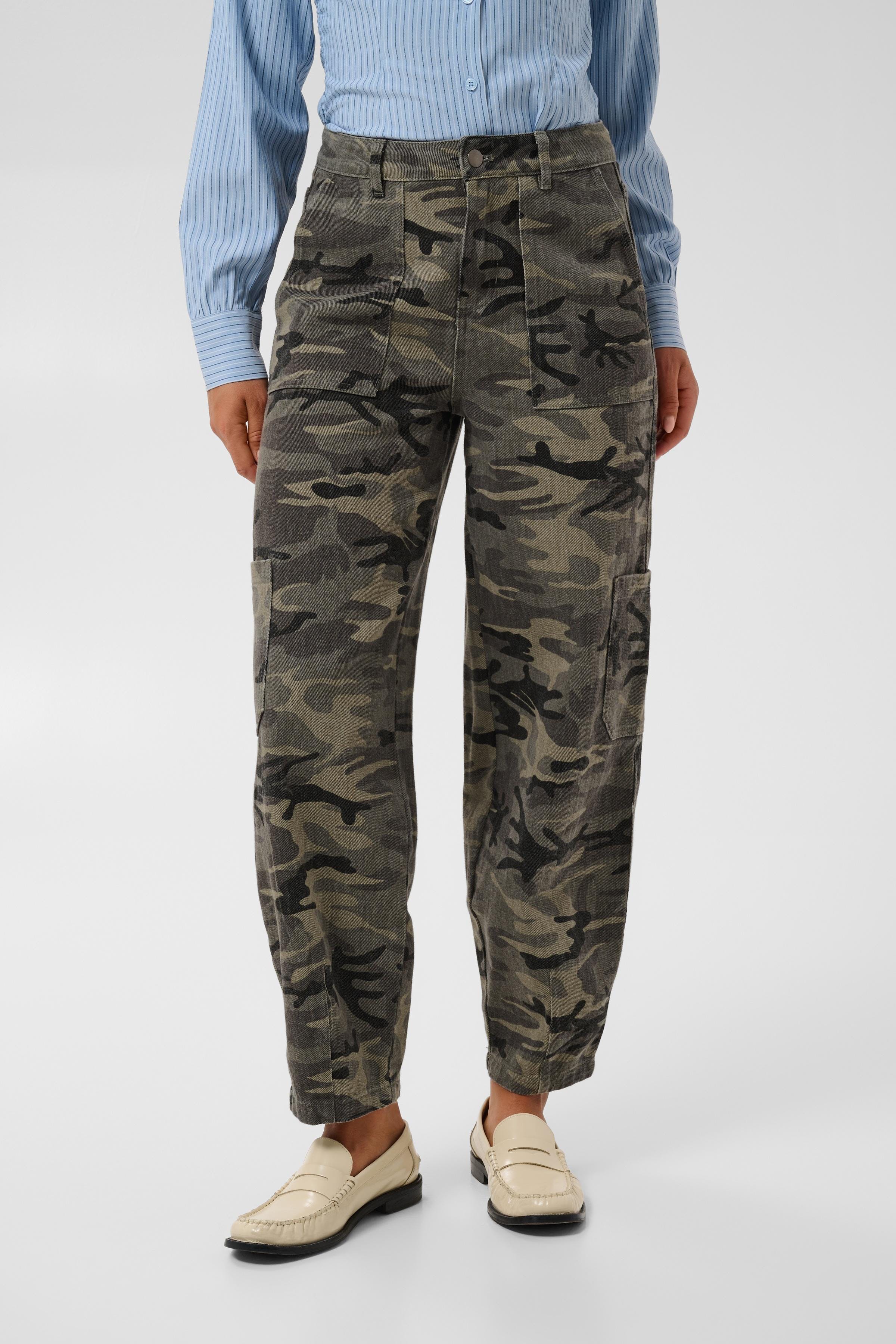 KAlilana Cargohose LOOKBOOK FRONT 10513244-1000966