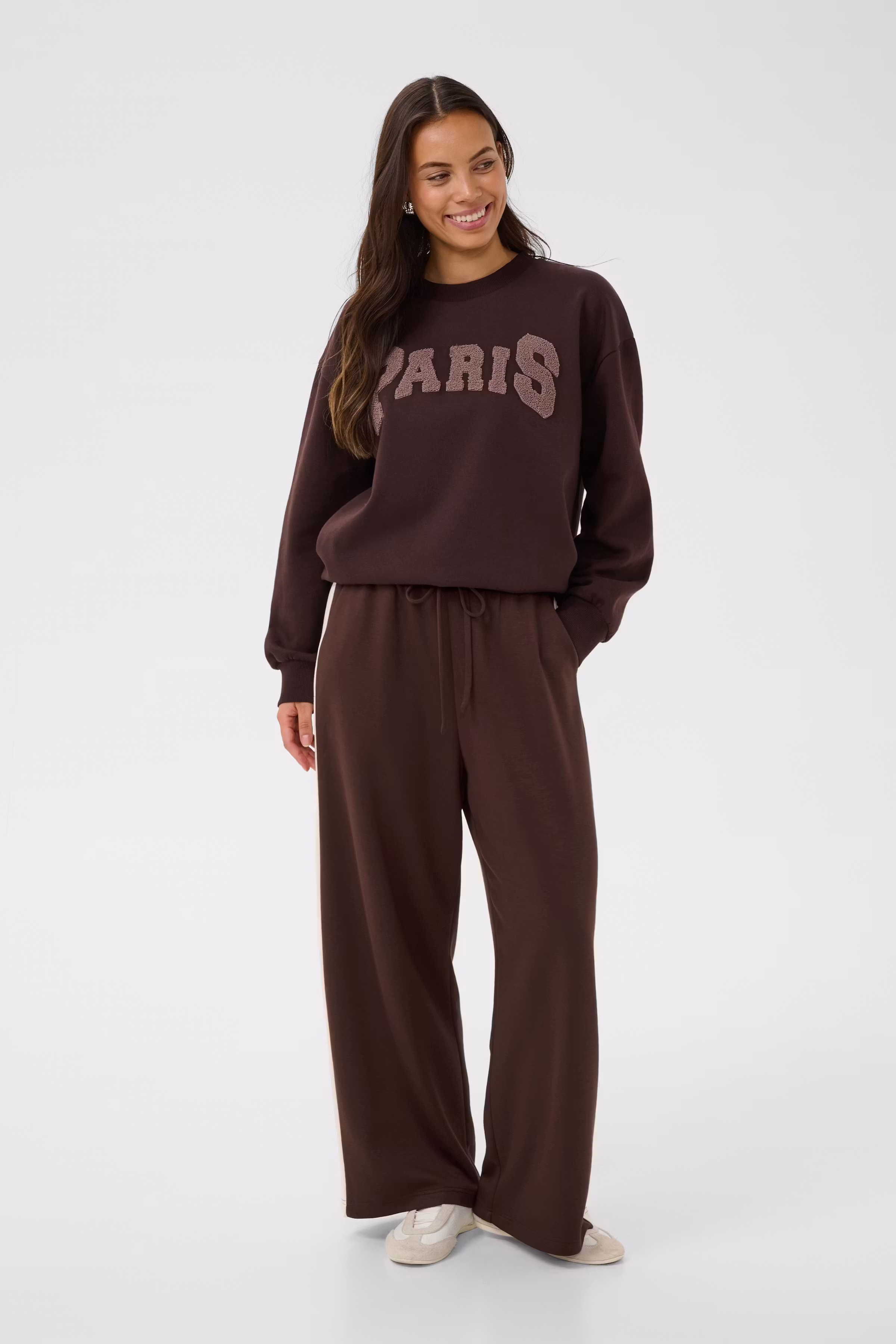 BPtrudy Trousers LOOKBOOK FRONT 40200250-1000037