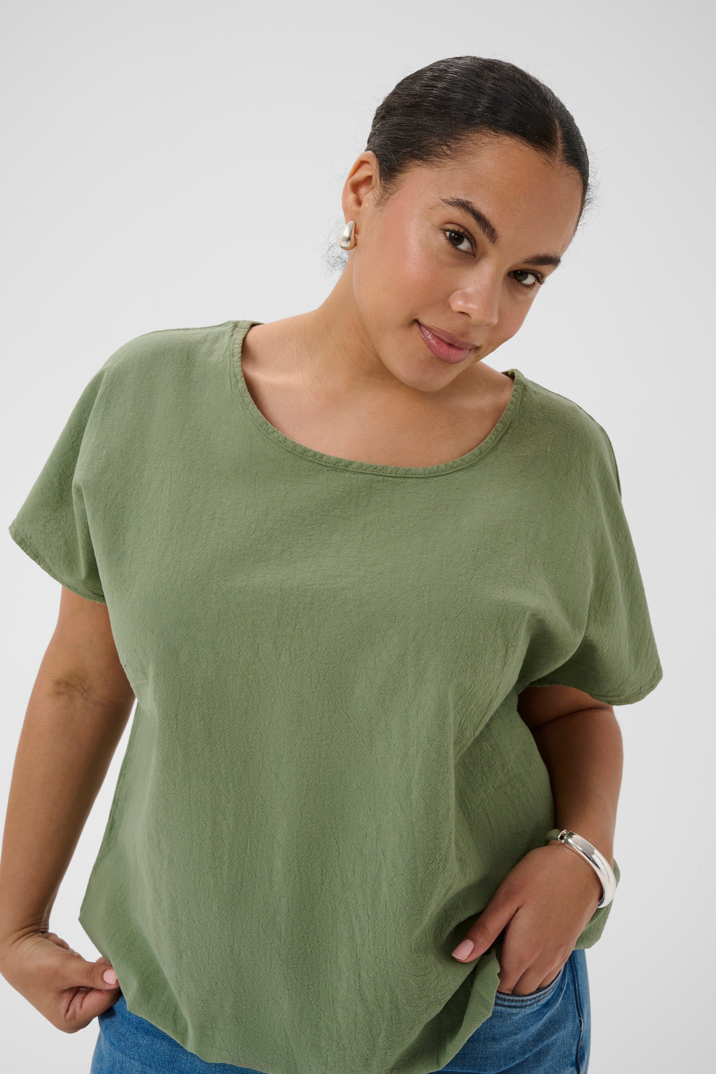 KCnana Blouse LOOKBOOK DETAIL 10583965-176212