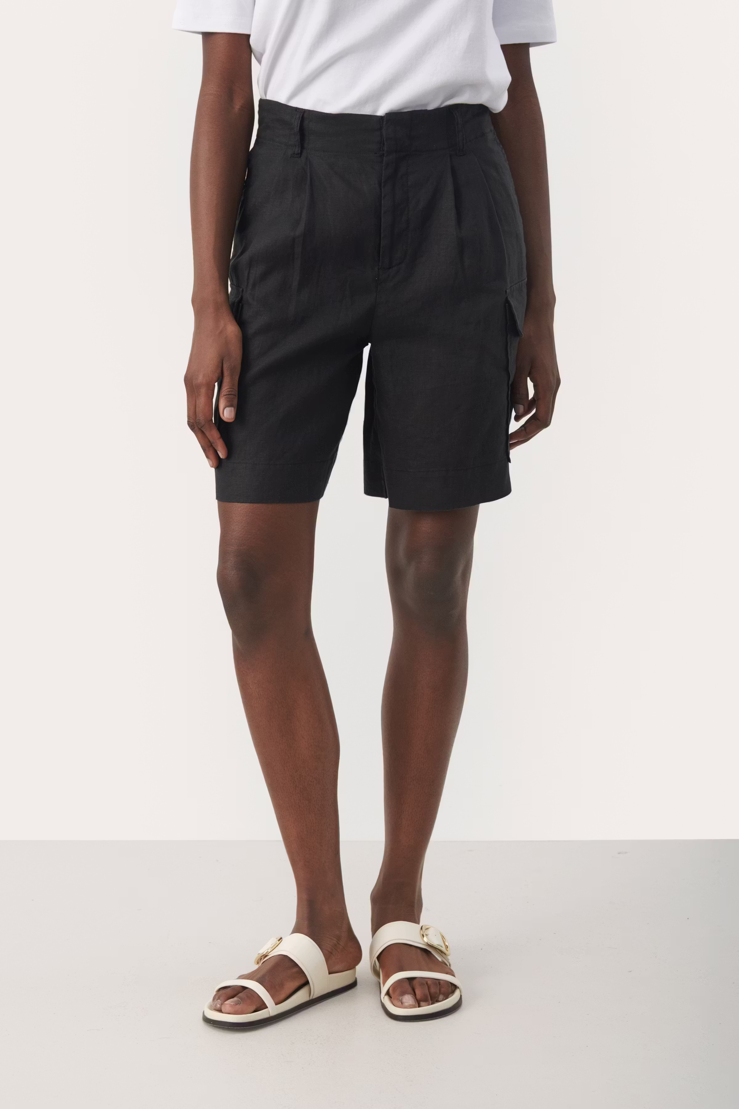 GedictePW Linen shorts LOOKBOOK FRONT 30308588-194008