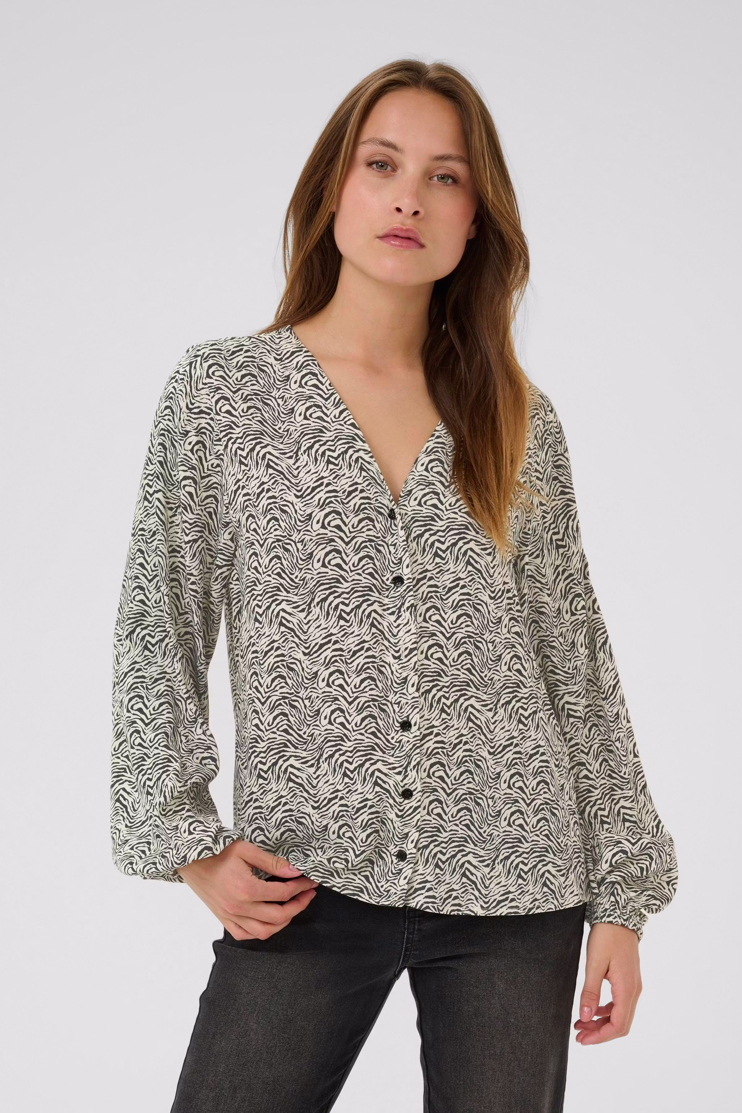 KAmiriam Shirt LOOKBOOK FRONT 10510551-108215