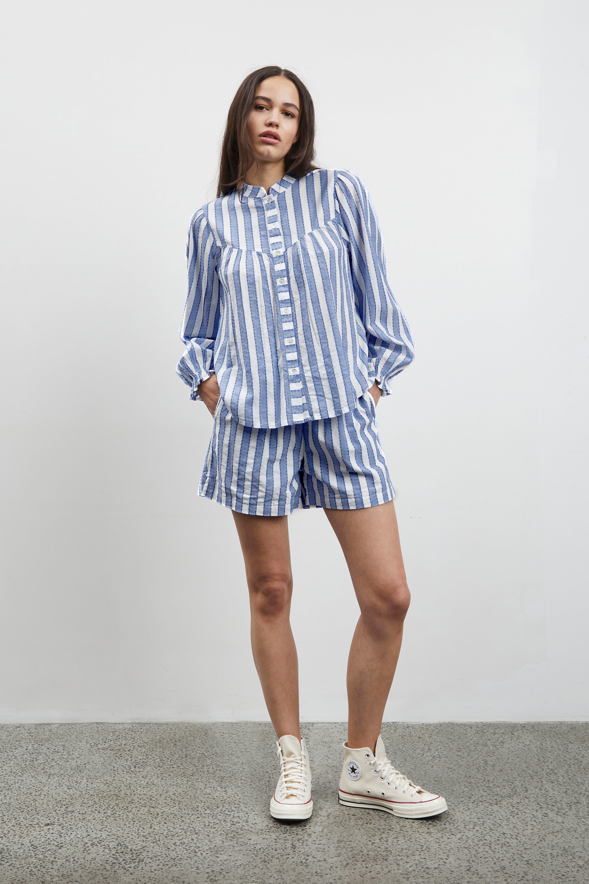 IHEZOMA Shorts LOOKBOOK FRONT 20118326-201847