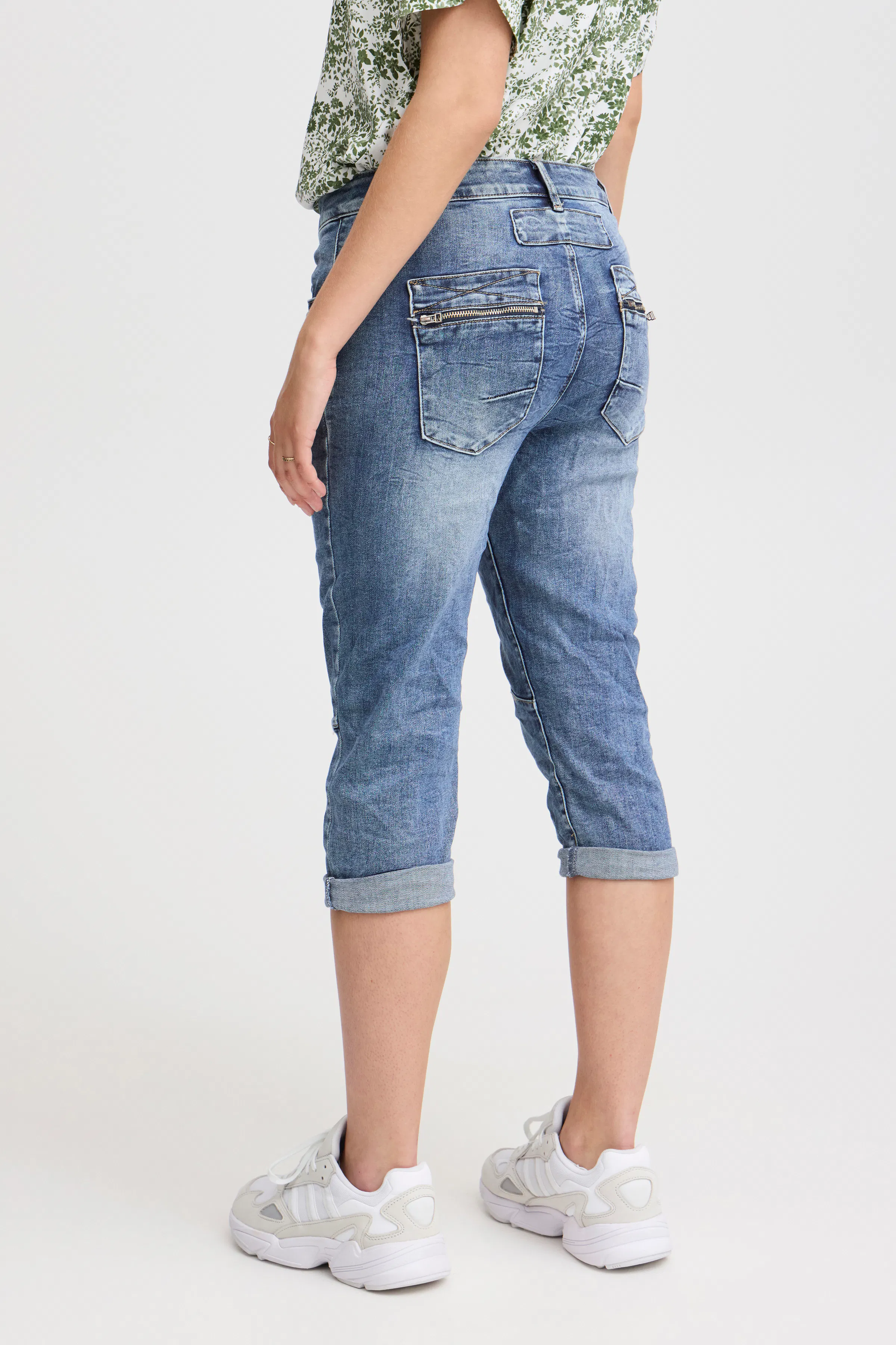 Jeans LOOKBOOK BACK 22100652-203403