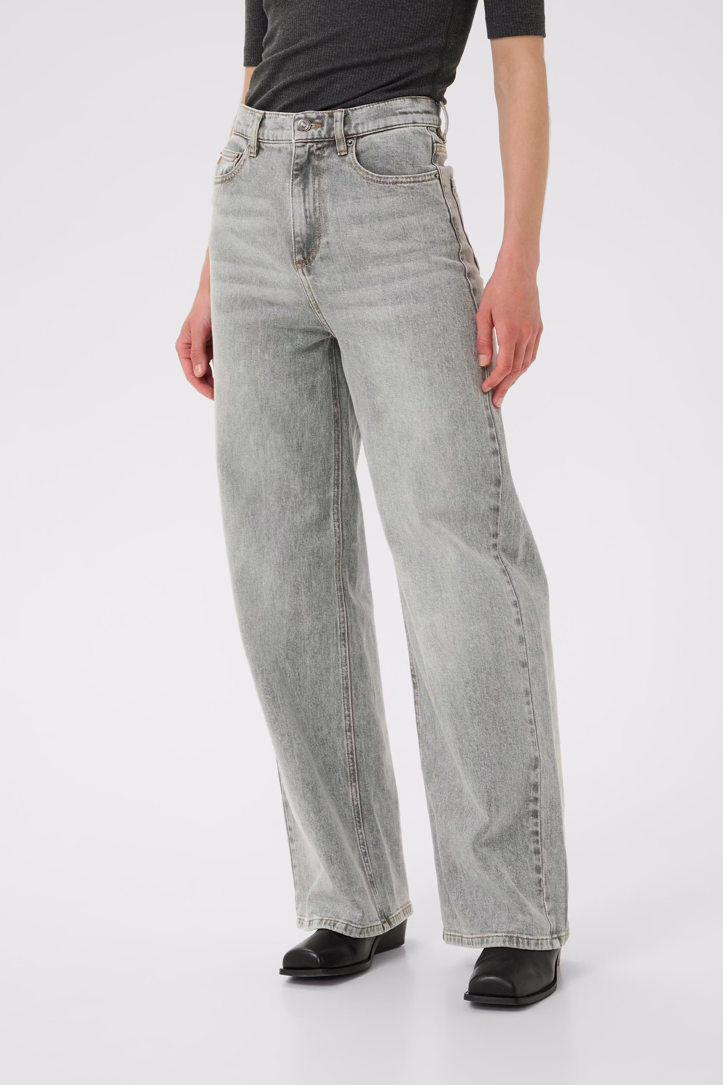 NanasIW Jeans LOOKBOOK FRONT 30111110-304093