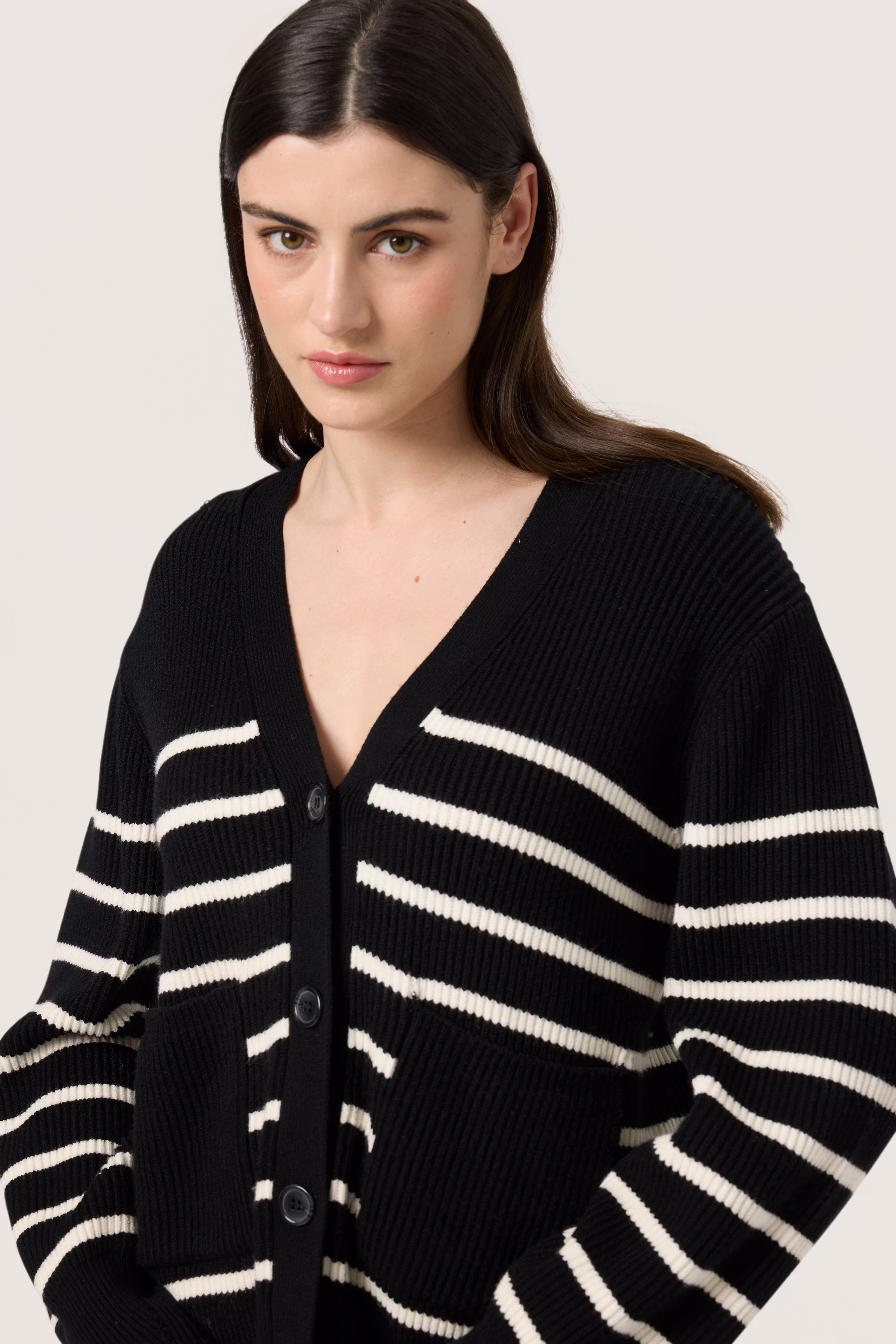 SLSpina Cardigan LOOKBOOK DETAIL 30407752-303284